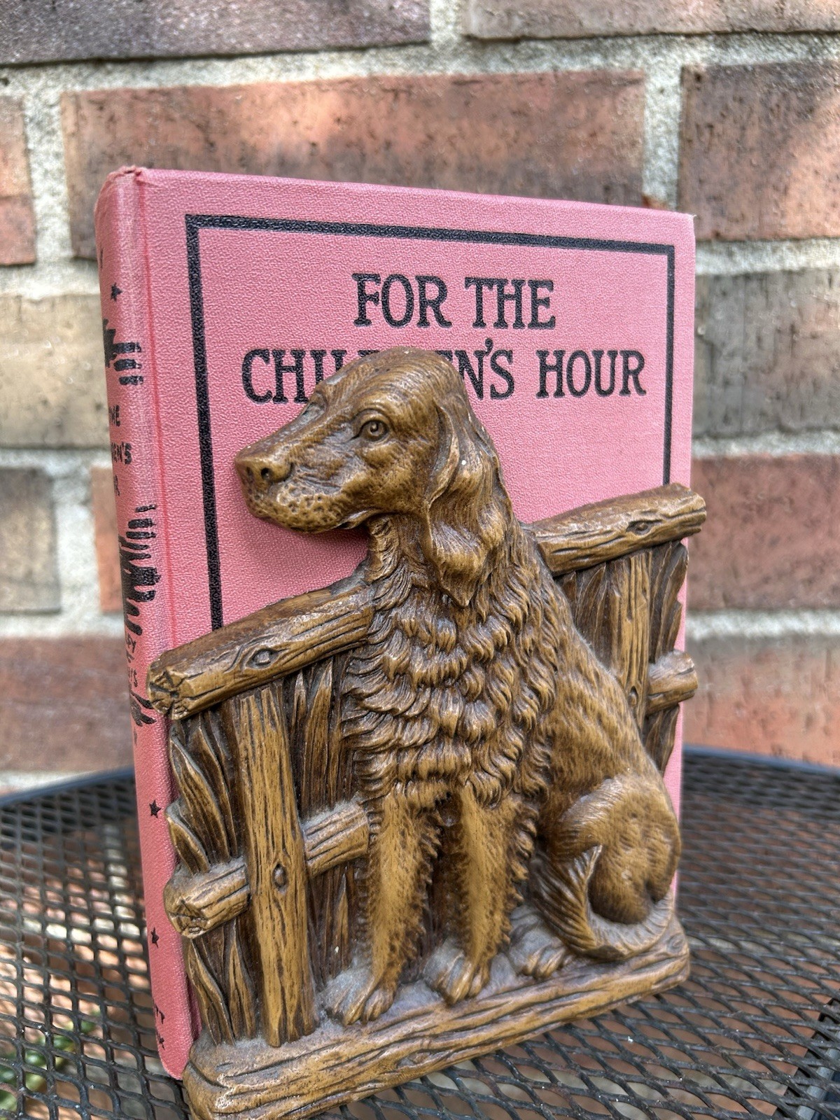 VTG MCM Syroco Dog Bookends Molded Wood Setter Retriever Lodge Cabin Hunter