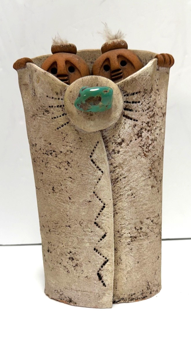 Lisa LaMonthe Taos Pueblo Blanket People Southwest Pottery Sculpture 9\