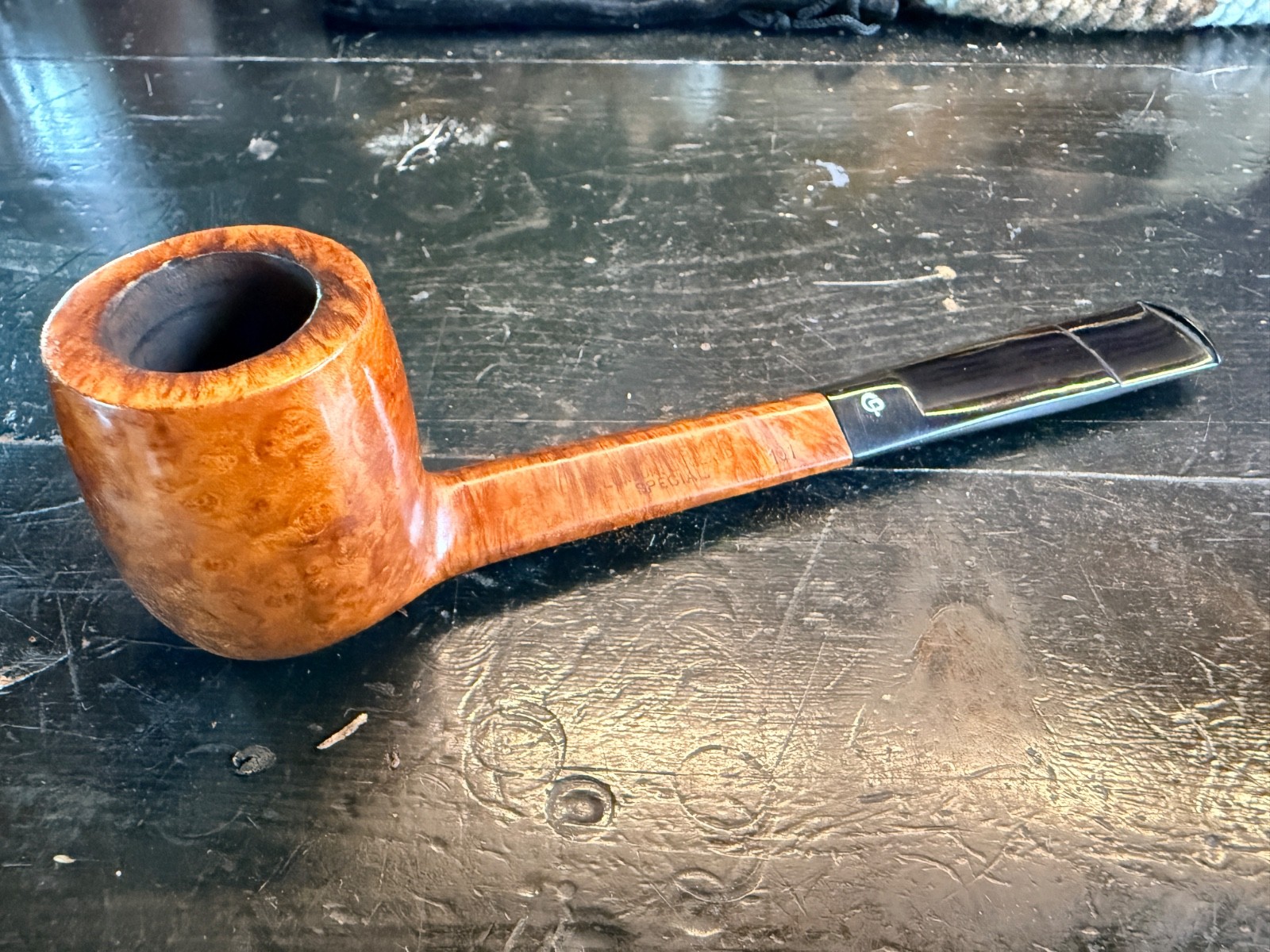 Outstanding Charatans Make Special English estate pipe
