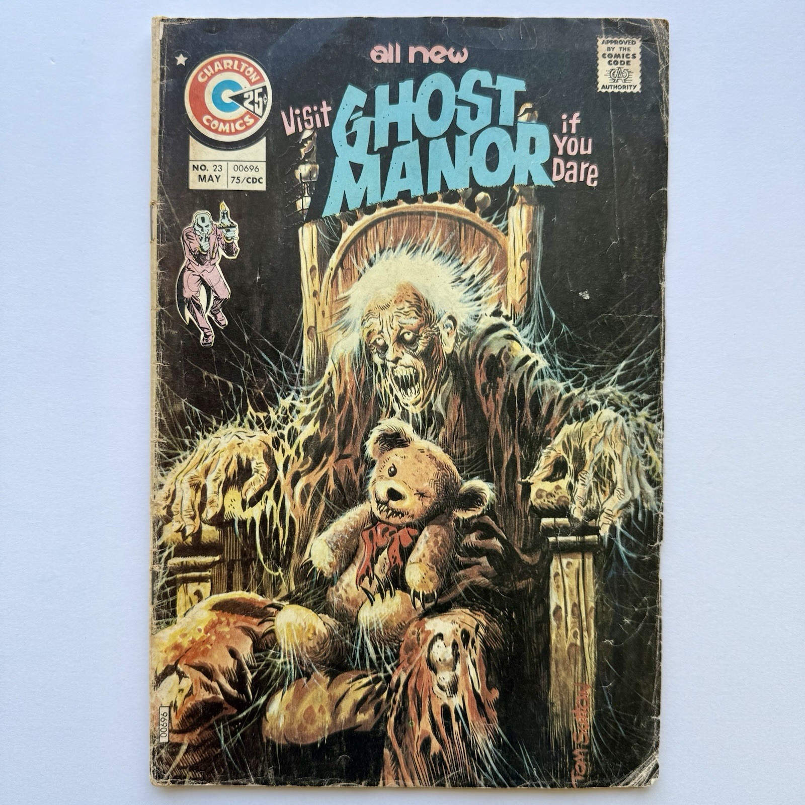 Ghost Manor #23 Charlton 1975 Tom Sutton Cover Art Bronze Age Horror, Complete