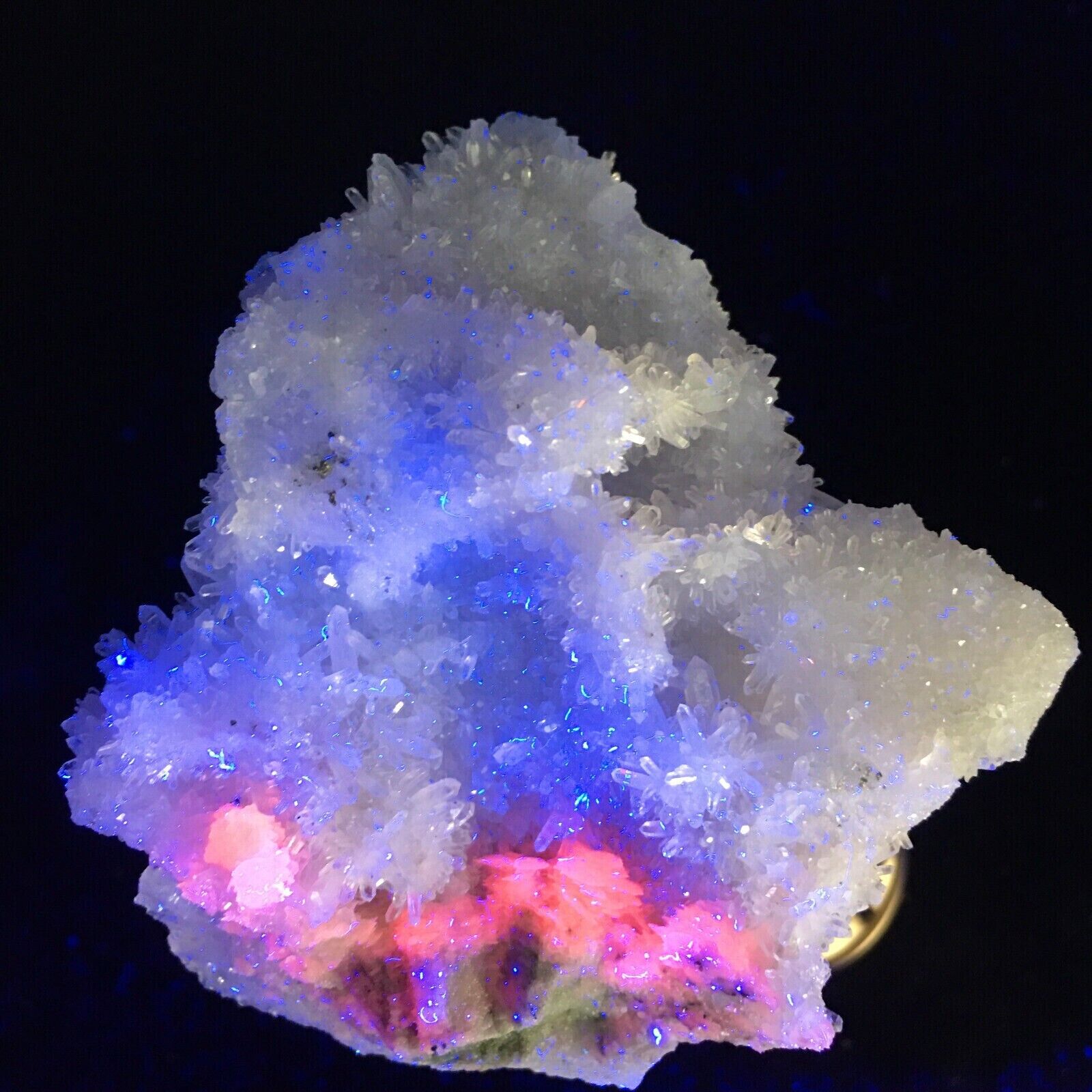 225g The Newly Discovered Chrysanthemum Crystals contain Flaky Calcite