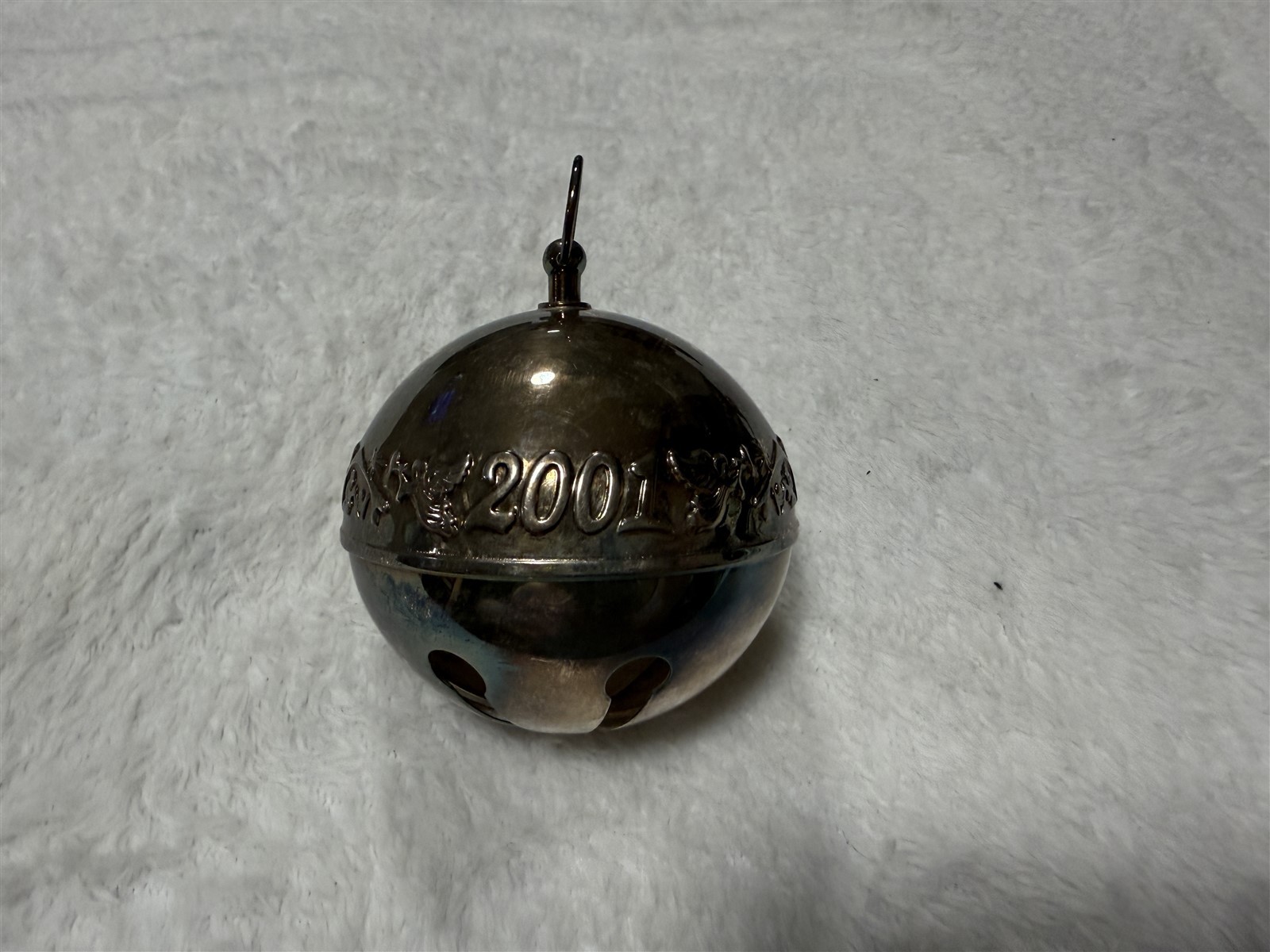 WALLACE SILVER PLATE 2001 SLEIGH BELL ORNAMENT