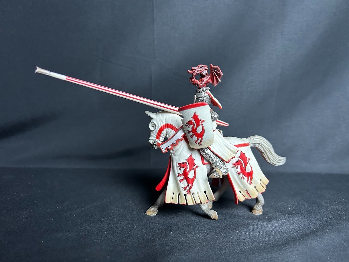 2005 Schleich 70046 Dragon Tournament Knight Horse Jousting Lance Retired