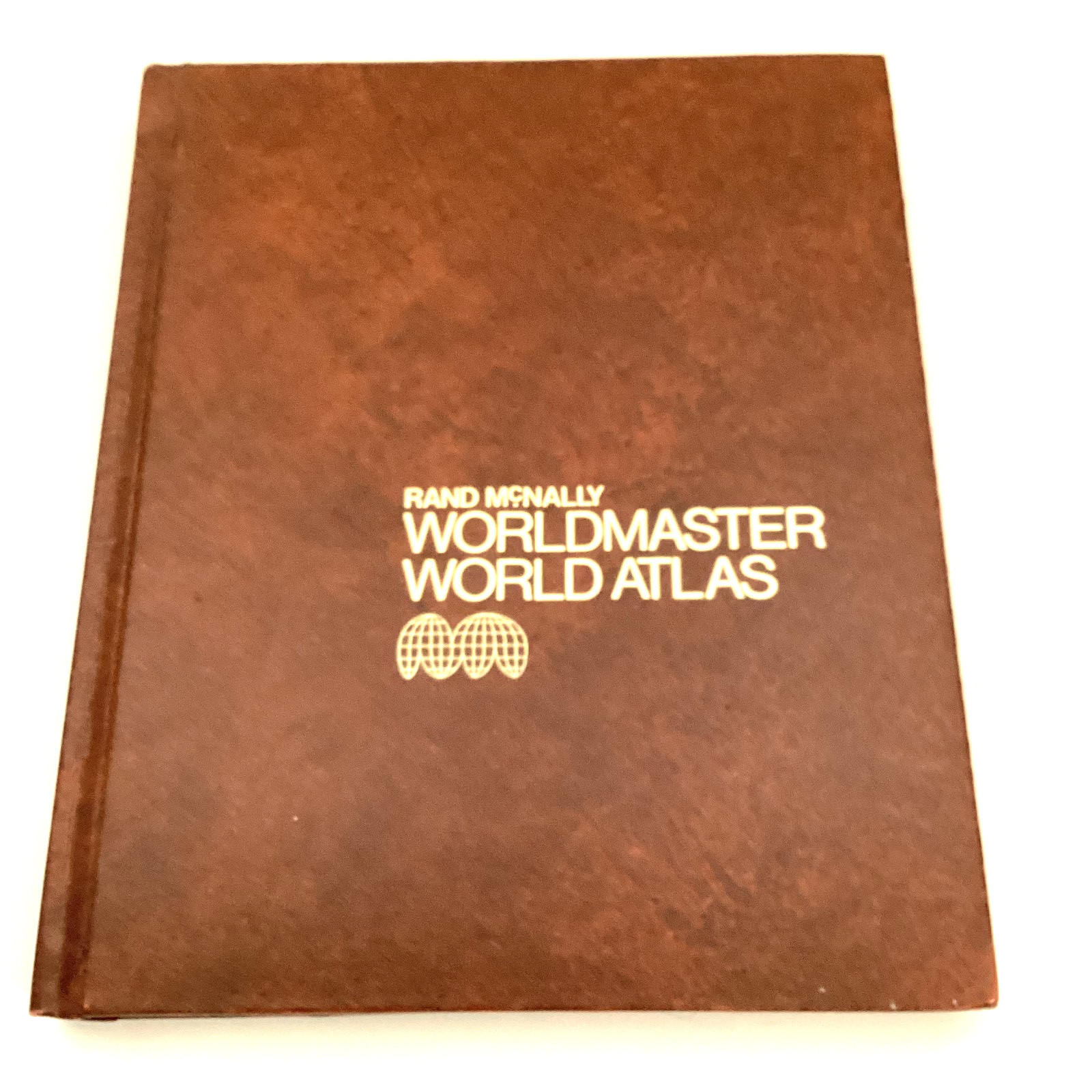 Rand Mcnally World Master World Atlas, 1977 Read desc