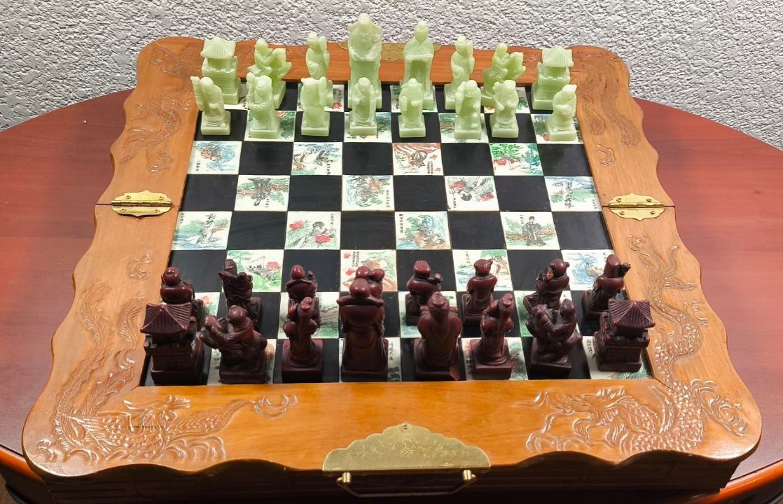 VTG Carved Chinese Chess Set Carved Dragon Phoenix Inlaid Board Portable