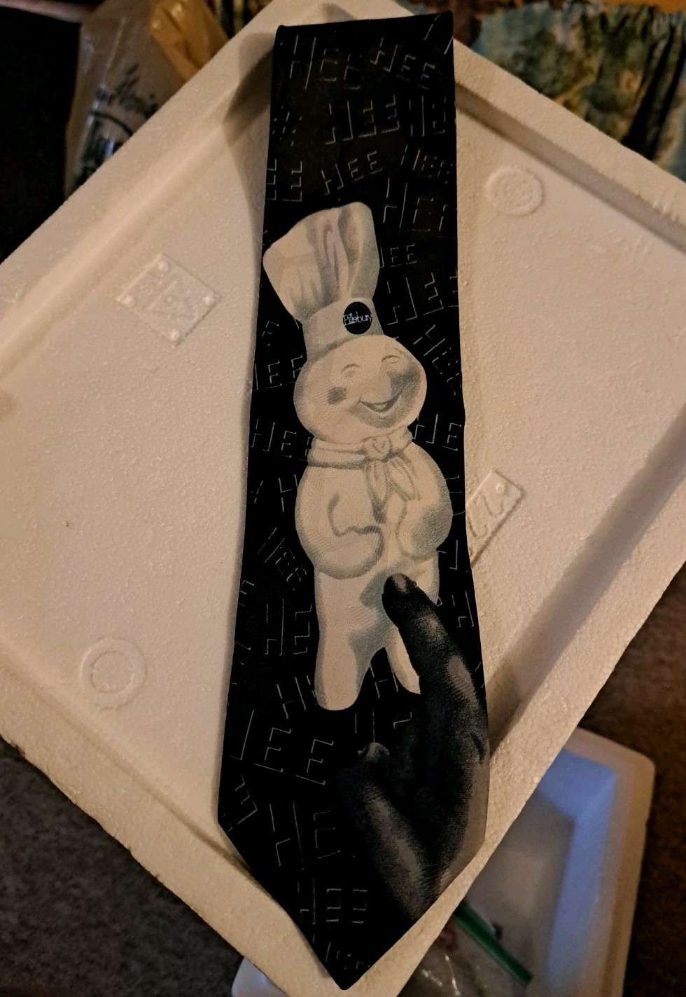 Pillsbury Doughboy Poppin'Fresh Tie 1986 Pillsbury Doughboy Poppin'Fresh Tie 1986