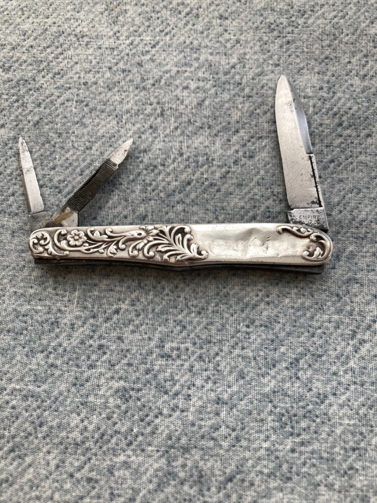 Antique EMPIRE KNIFE CO.,WINSTED,CT, Sterling,Swell-Center,Whittler,Pocket Knife