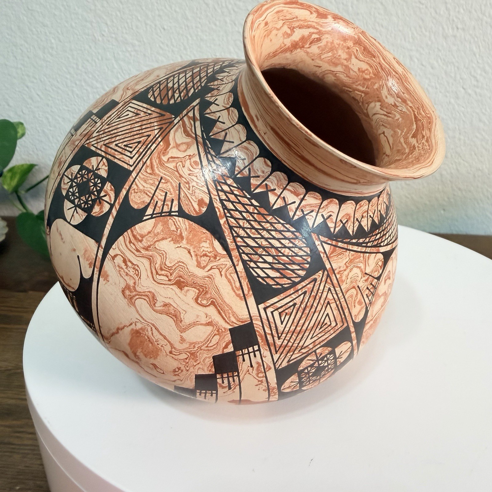 Jorge A. Ledezma Marbled Clay Pot Classic MATA ORTIZ POTTERY OOAK