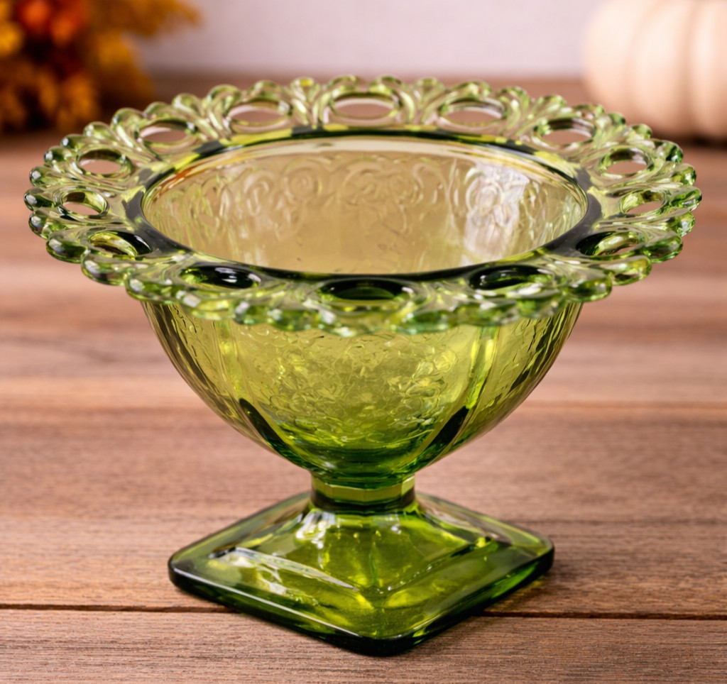 Vtg Green Depression Glass Pedestal Bowl Lace Edge Candy Dish Retro *chips Vtg Green Depression Glass Pedestal Bowl Lace Edge Candy Dish Retro *chips