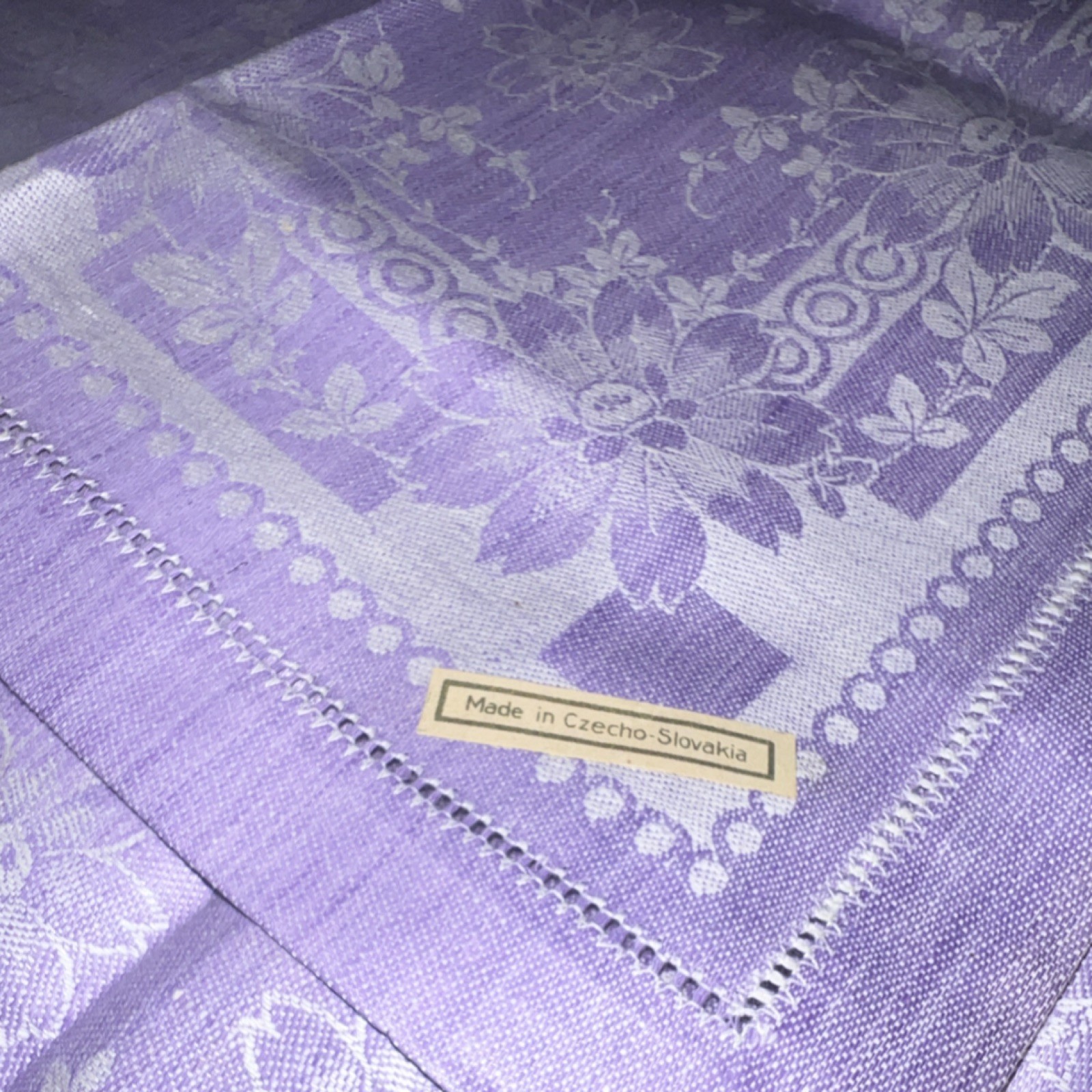 Vintage set of 6 Purple White Floral Napkins Made in Czecho-Slovakia 14 x 14 NWT Vintage set of 6 Purple White Floral Napkins Made in Czecho-Slovakia 14 x 14 NWT