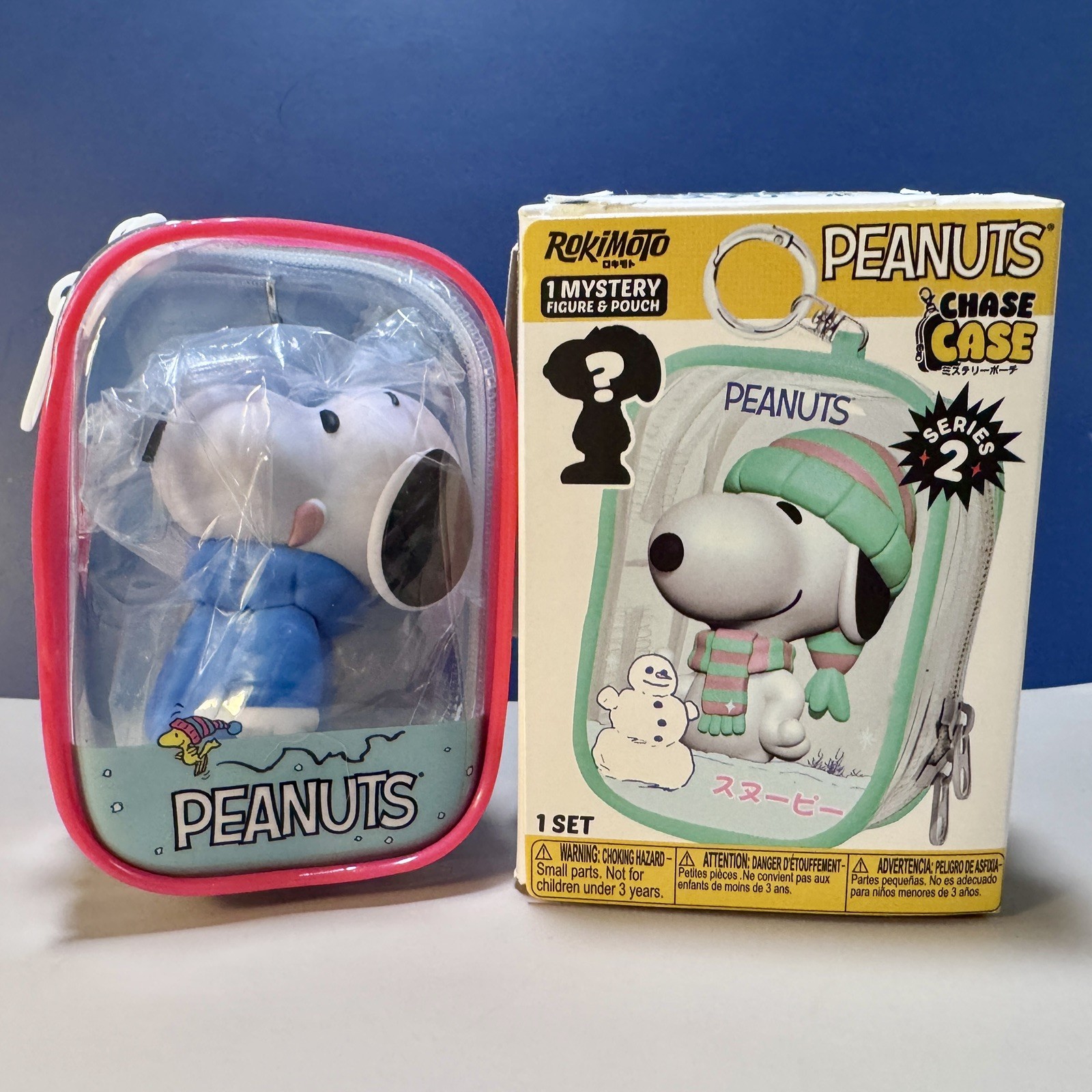 Peanuts Wave 2 Rokimoto Chase Case Snoopy Figure & Winter Pouch Blue Sweater 1/6