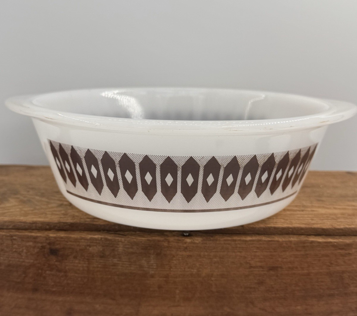 Glasbake J514 2 QT Dish Brown Diamonds Bakeware Vintage Milk Glass No Lid Glasbake J514 2 QT Dish Brown Diamonds Bakeware Vintage Milk Glass No Lid