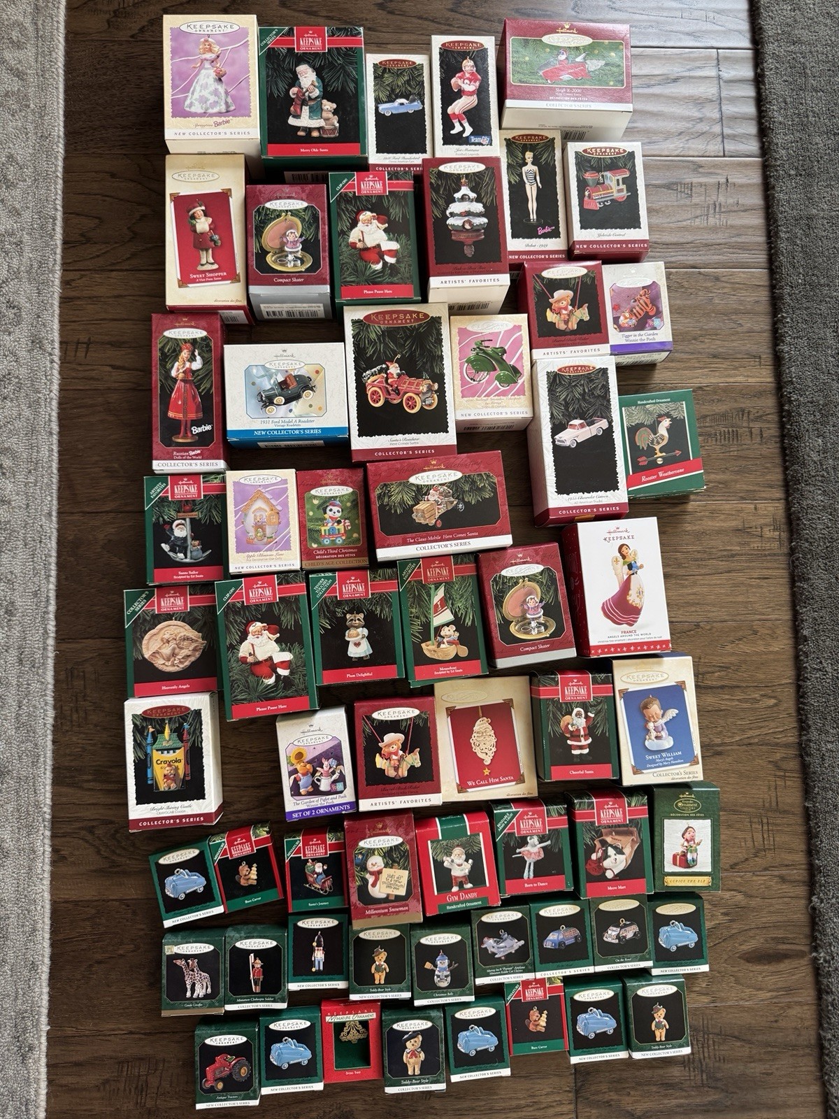 HALLMARK LOT OF  60 KEEPSAKE   SERIES AND MINI ORNAMENTS