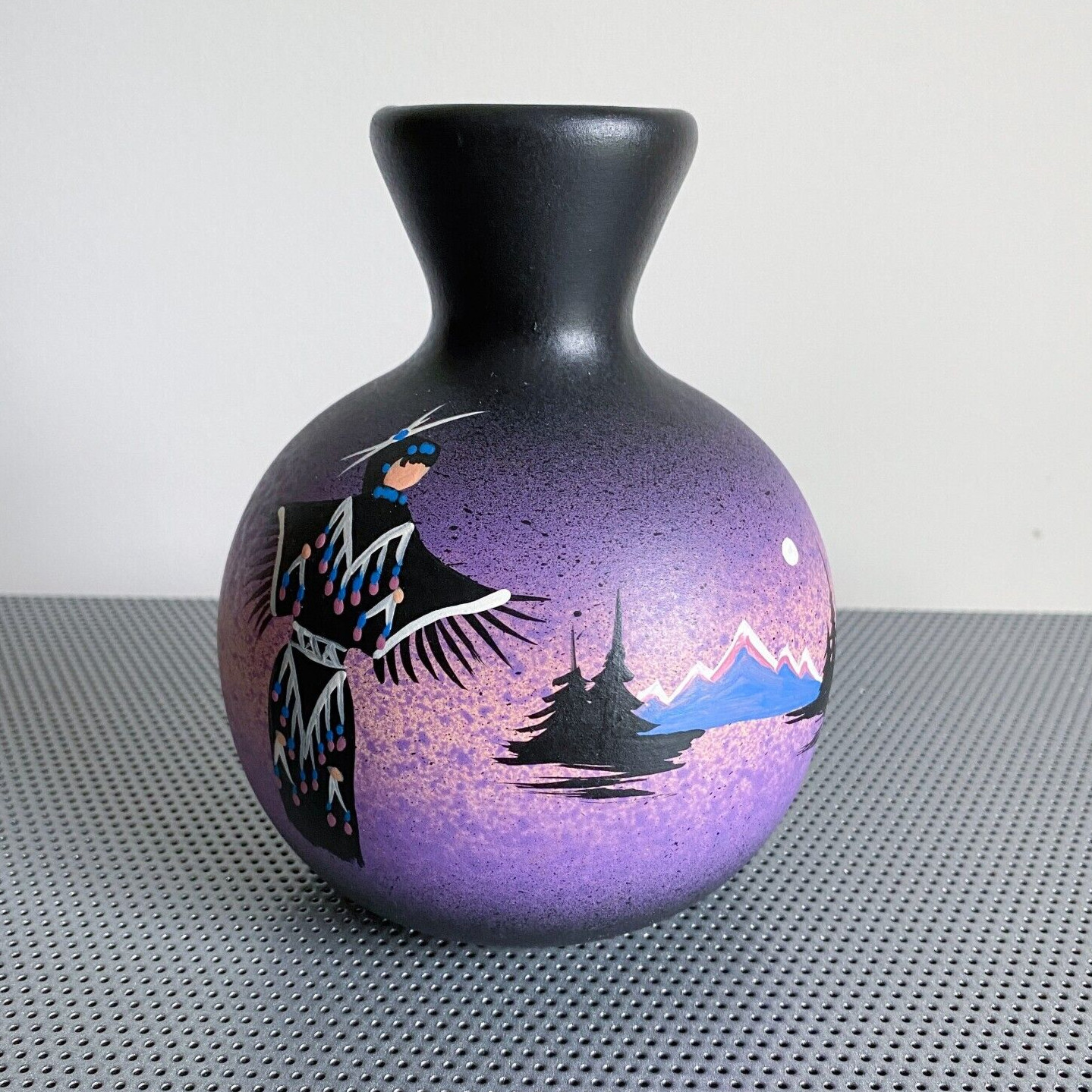 Judy Bikhorse Navajo Pottery Vase Native American Hand Painted Signed 5 1/2\ Judy Bikhorse Navajo Pottery Vase Native American Hand Painted Signed 5 1/2\