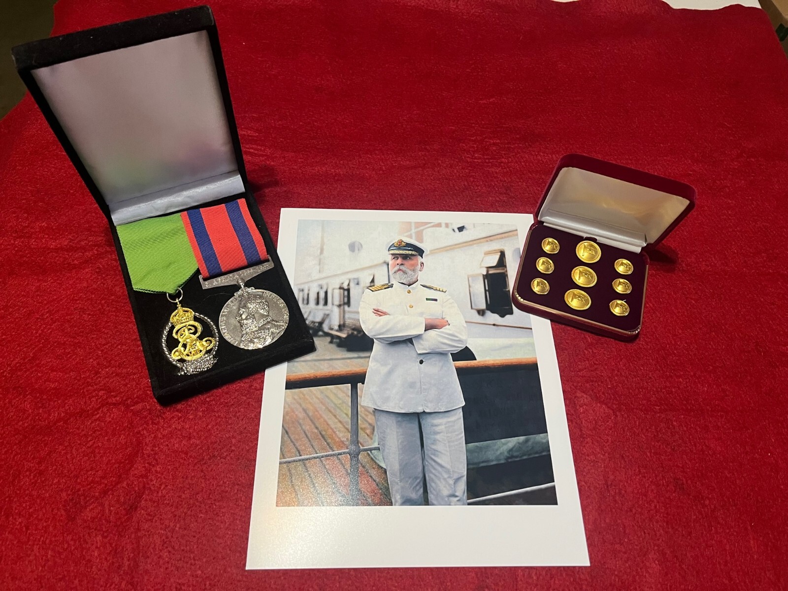 THE CAPTAIN\'S COLLECTION, RMS TITANIC CAPTAIN EJ SMITH, REPLICA SET HIGH QUALITY