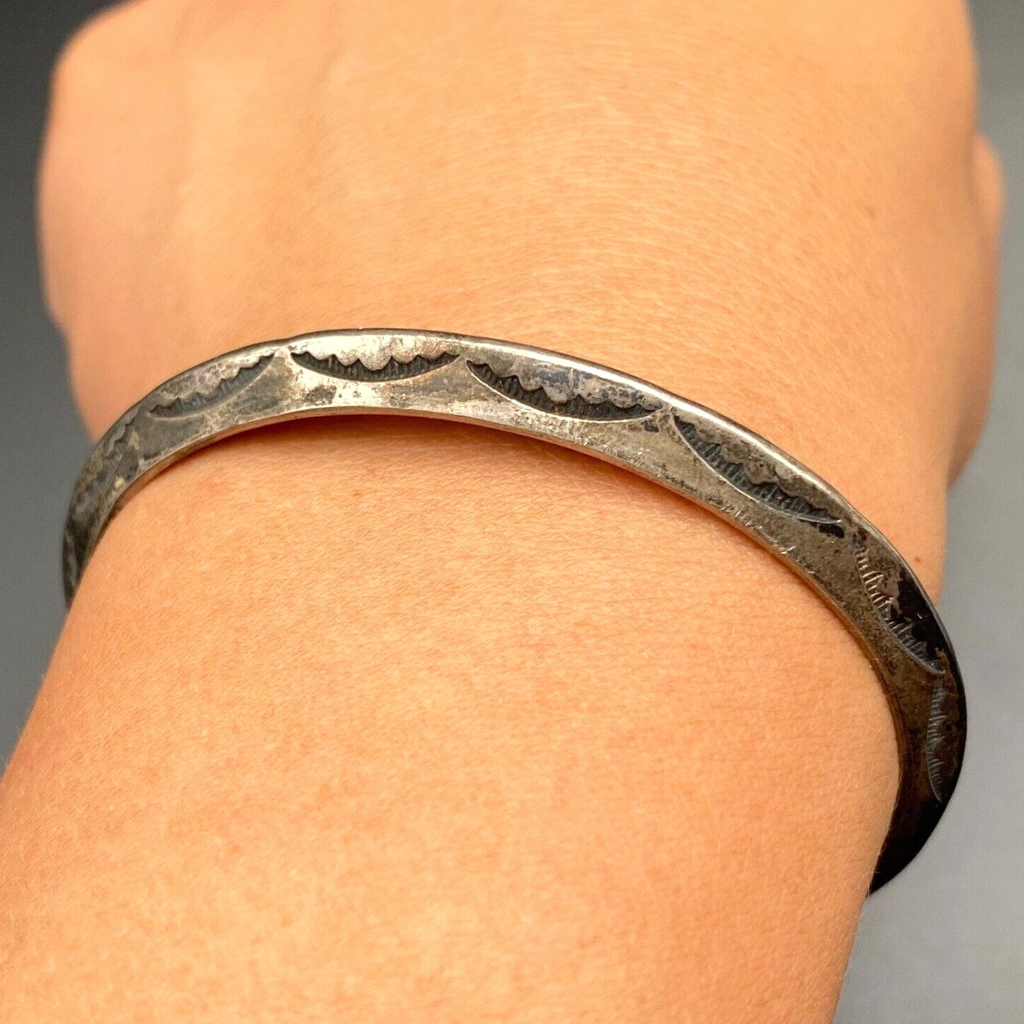 Vintage Navajo Native Hand Stampwork Silver Cuff Bracelet 6-1/2\