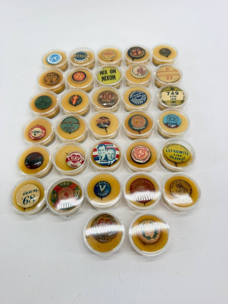 Vintage Political Campaign Union Advertising Pinback Buttons Lot of 32 Nixon