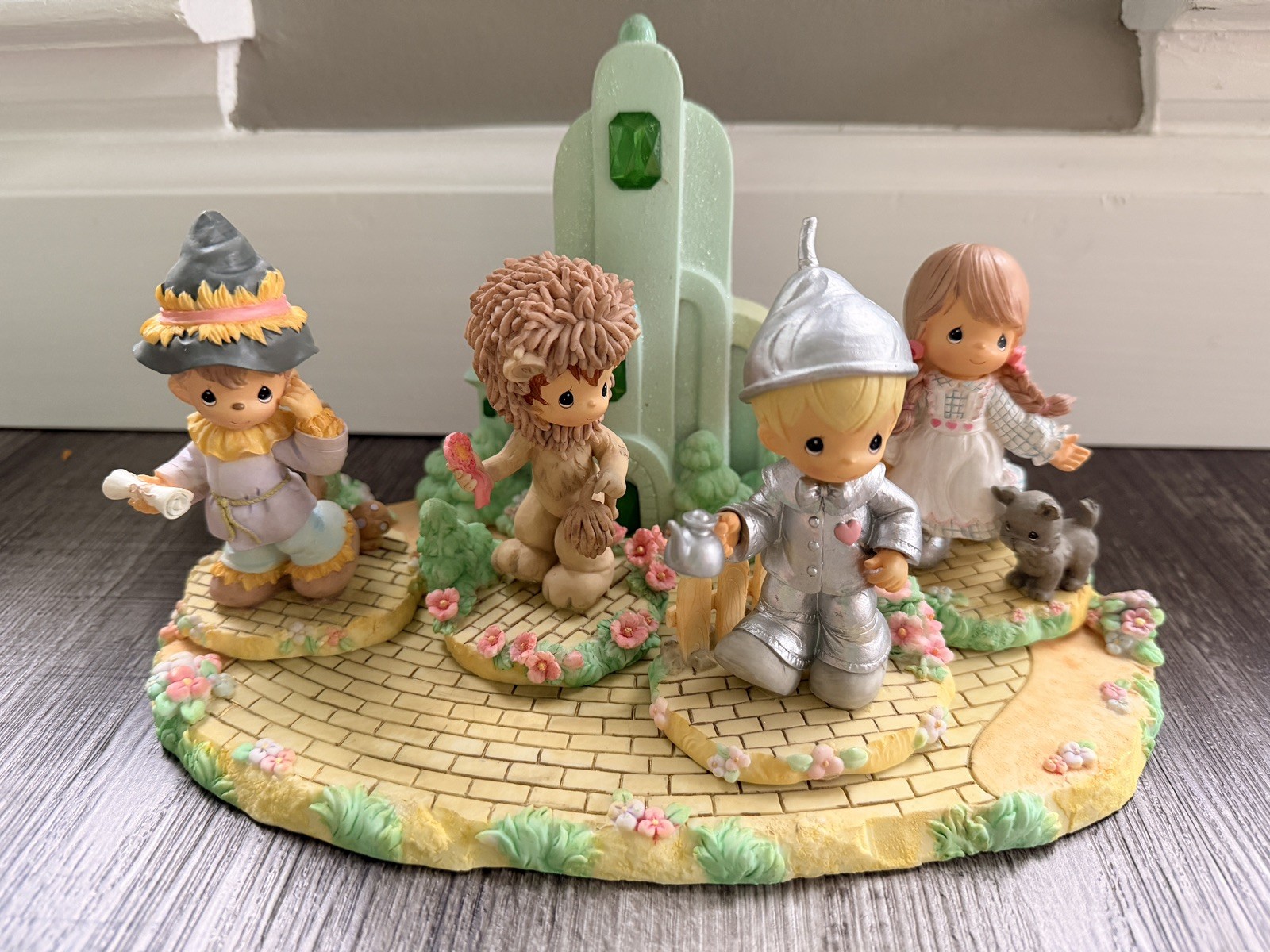 Vintage Enesco Wizard of Oz Precious Moment Set from 2003