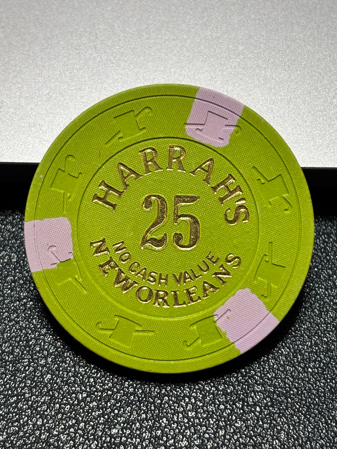 (RARE) $25 HARRAH\'S CASINO CHIP POKER CHIP NEW ORLEANS GAMBLING TOKEN CHIP NCV