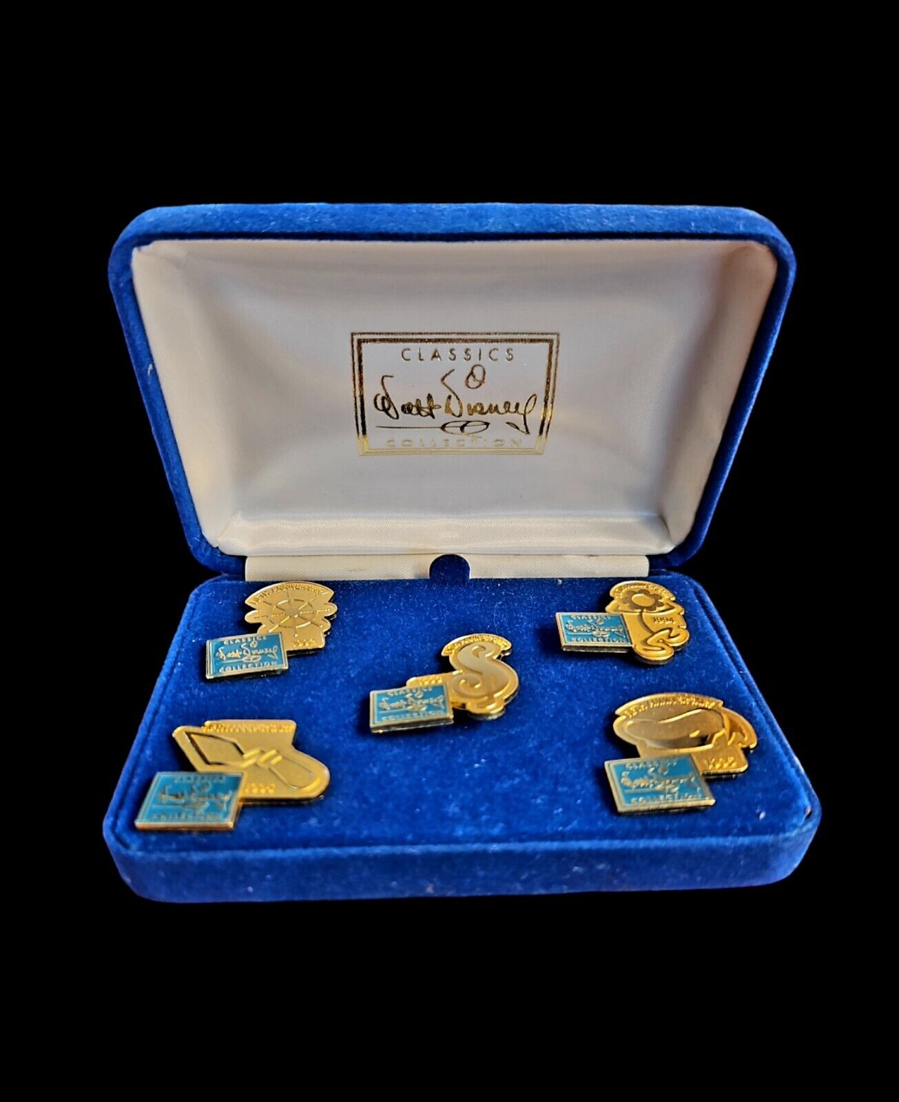 Vintage 1990s Disney Classics Pin Set