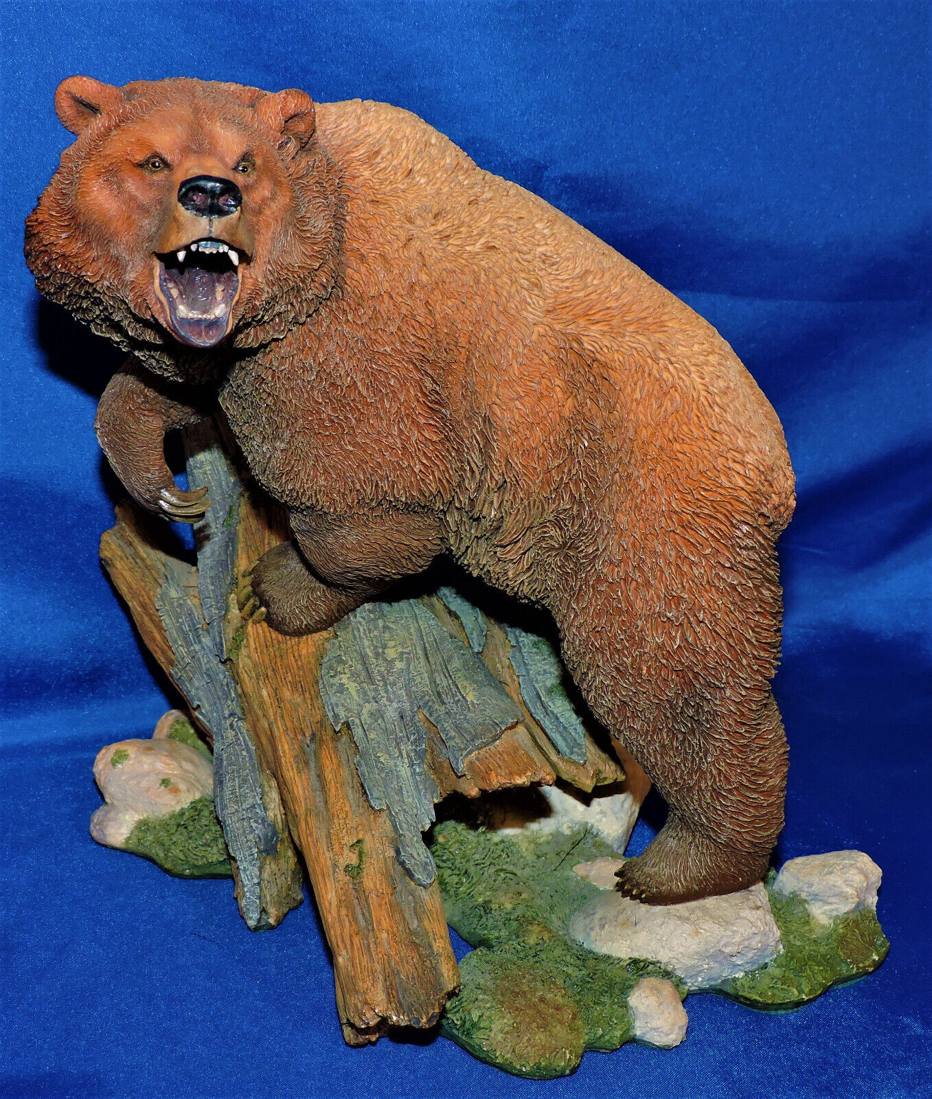 Retired Danbury Mint Heavyweight Champ / Nick Bibby Grizzly Bear Statue Figurine