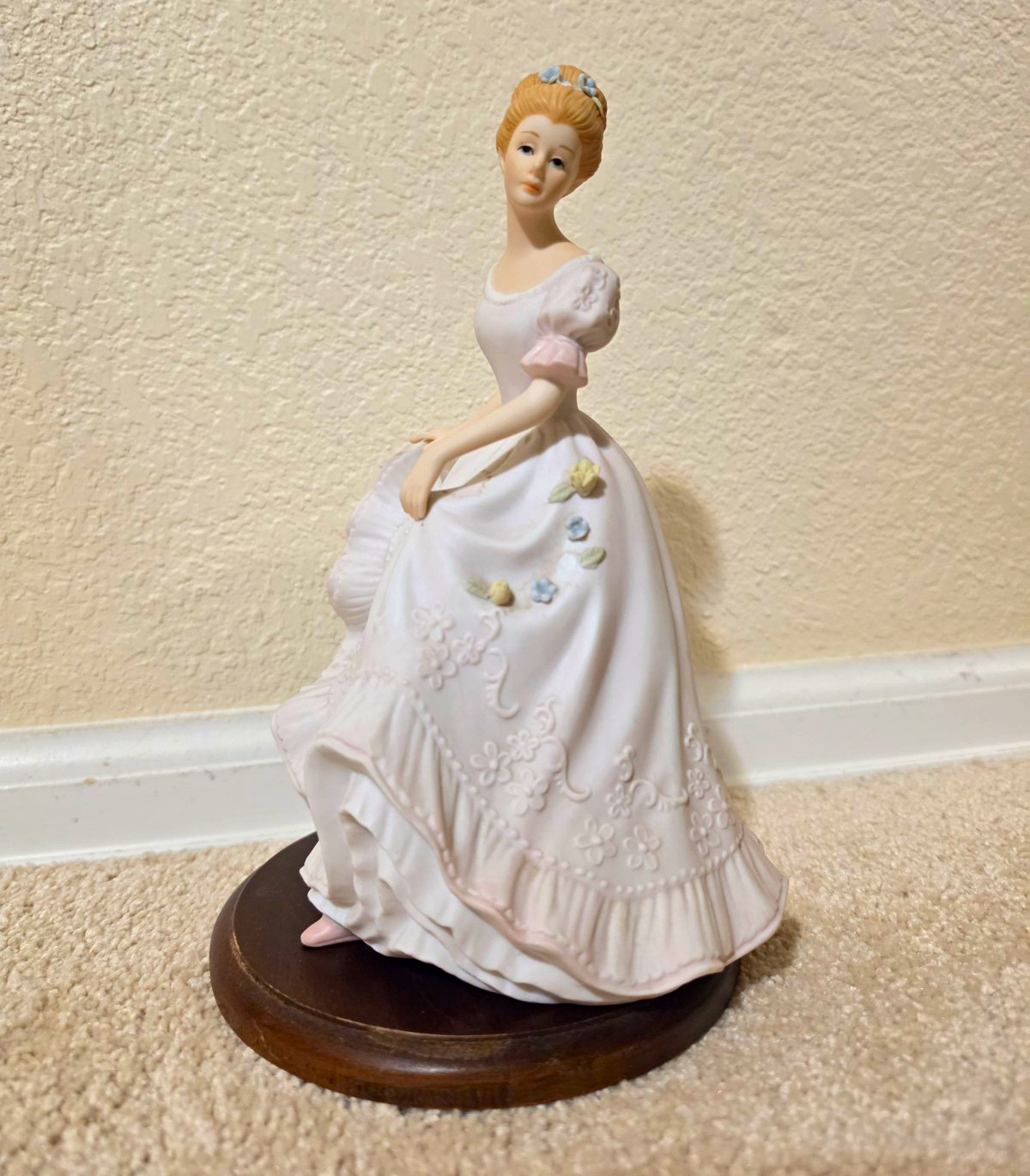 HOMCO Masterpiece Porcelain Lady Caroline Figurine 1993 Signed Miyama Base