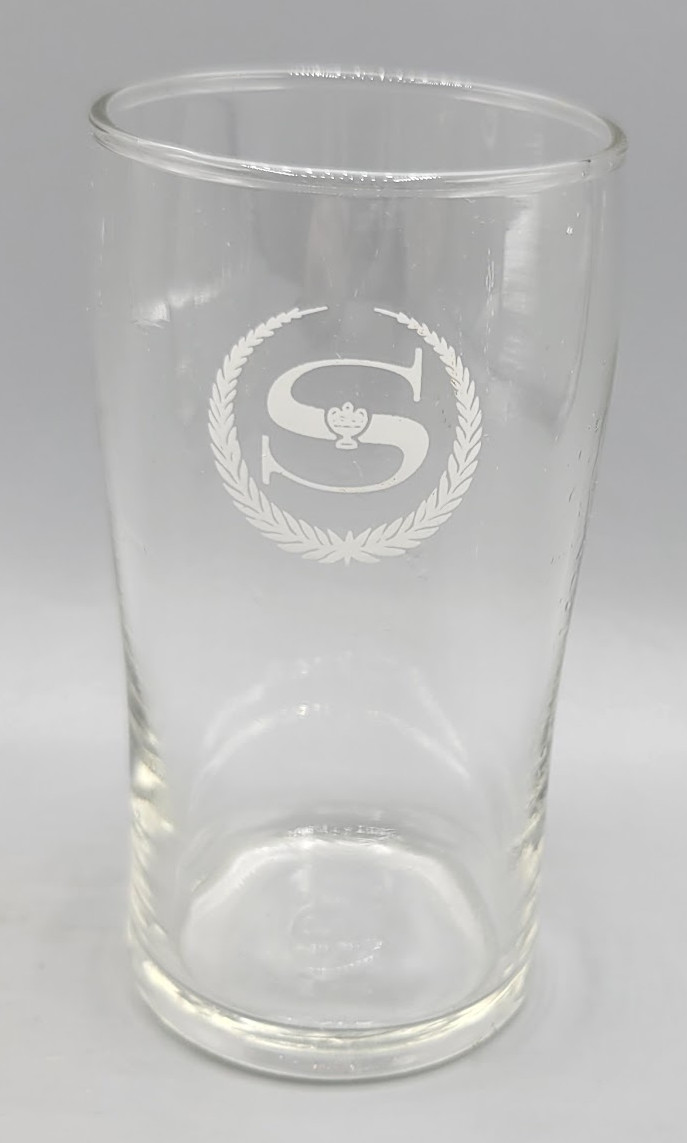 Vintage Sheraton Hotel And Resort Drinking Glass Cup S with Laurel Wreath Logo