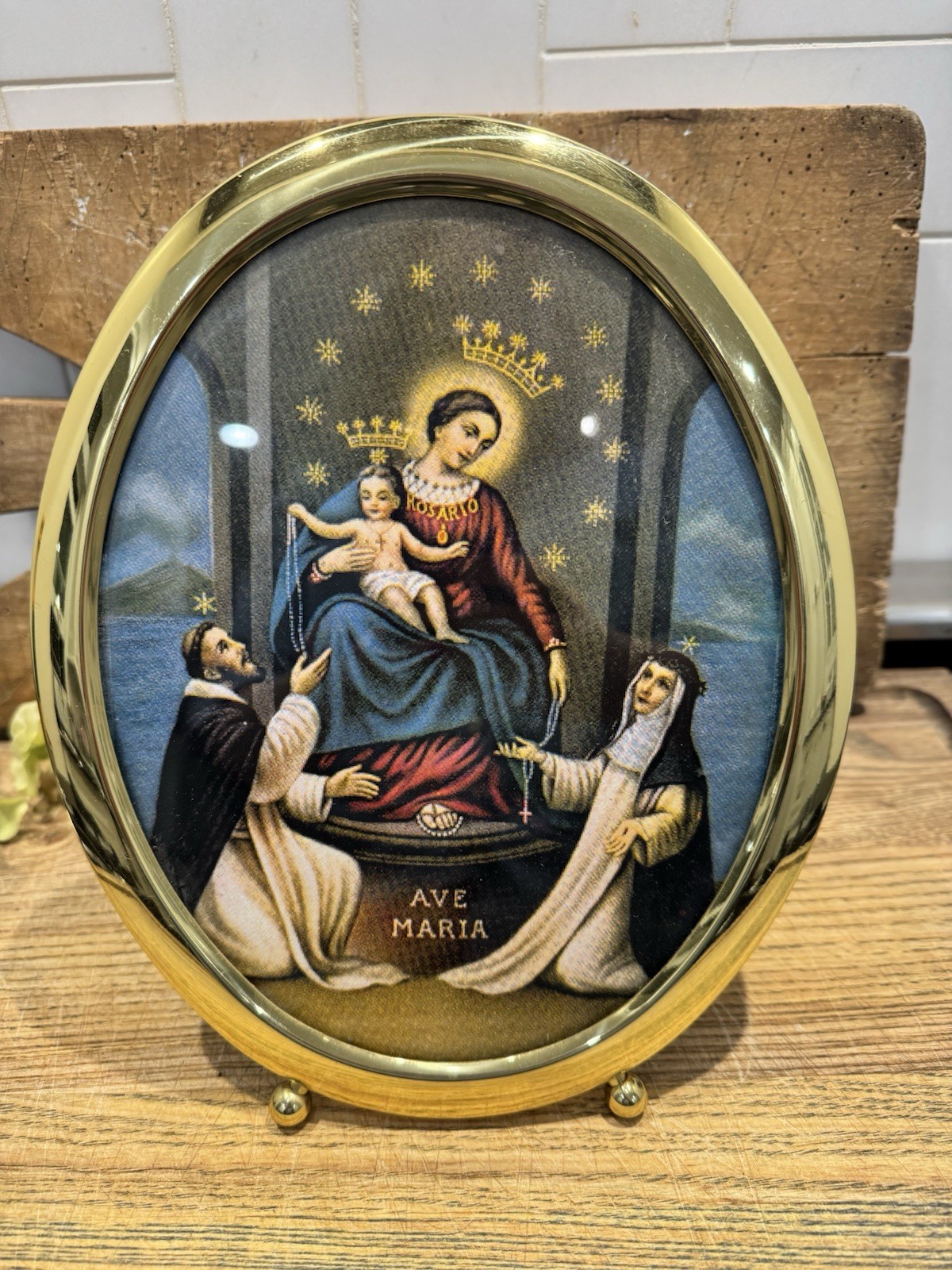Vintage Solid Brass Gold Oval Picture Frame Footed / Easel Standing 11 X9 Frame Vintage Solid Brass Gold Oval Picture Frame Footed / Easel Standing 11 X9 Frame