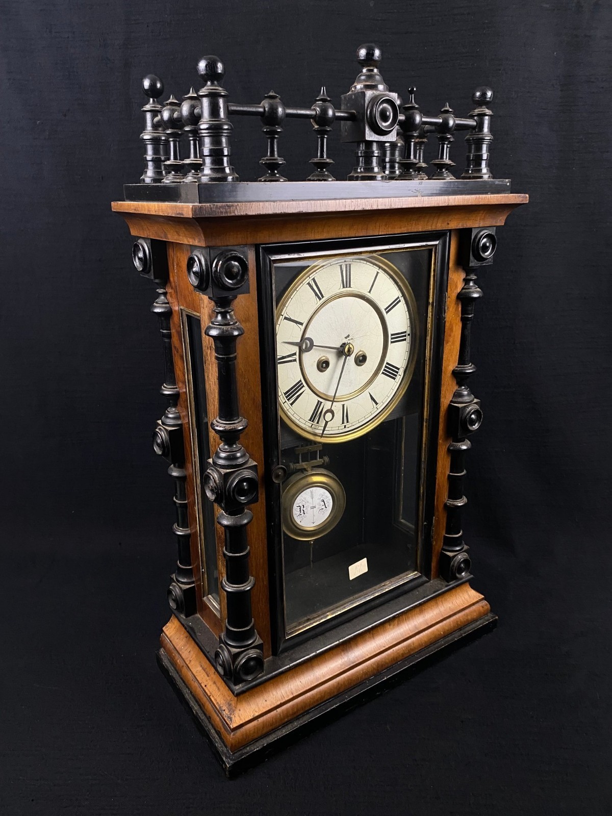 Wood Cabinet Mantel Clock Black Turned Columns Spindle Gallery Pendulum Untested