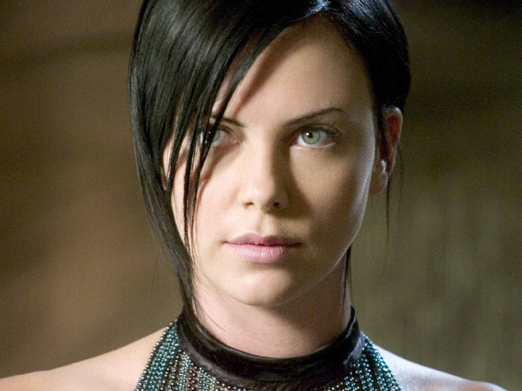 Charlize Theron in an 11\ Charlize Theron in an 11\