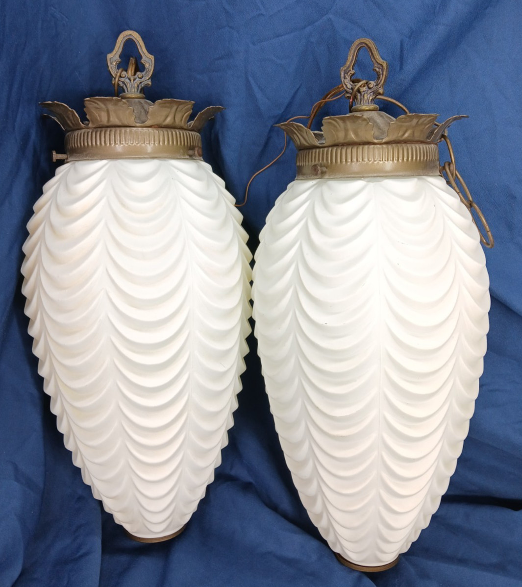 PR DECO VTG HOLLYWOOD REGENCY DRAPED MID CENTURY SWAG SATIN GLASS LIGHT FIXTURES