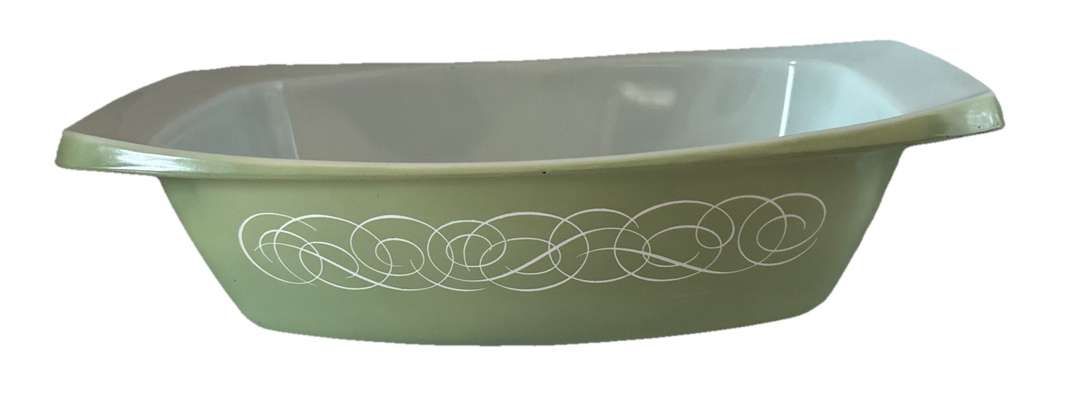 SUPER RARE Vintage PYREX SAGE WHITE SCROLL PRINT 035 2.5 Quart Dish HOLY GRAIL