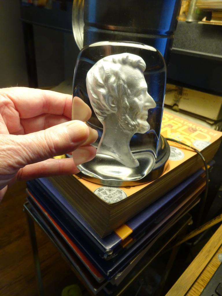 VINTAGE Verso Acide Etched Relief Glass Paperweight 