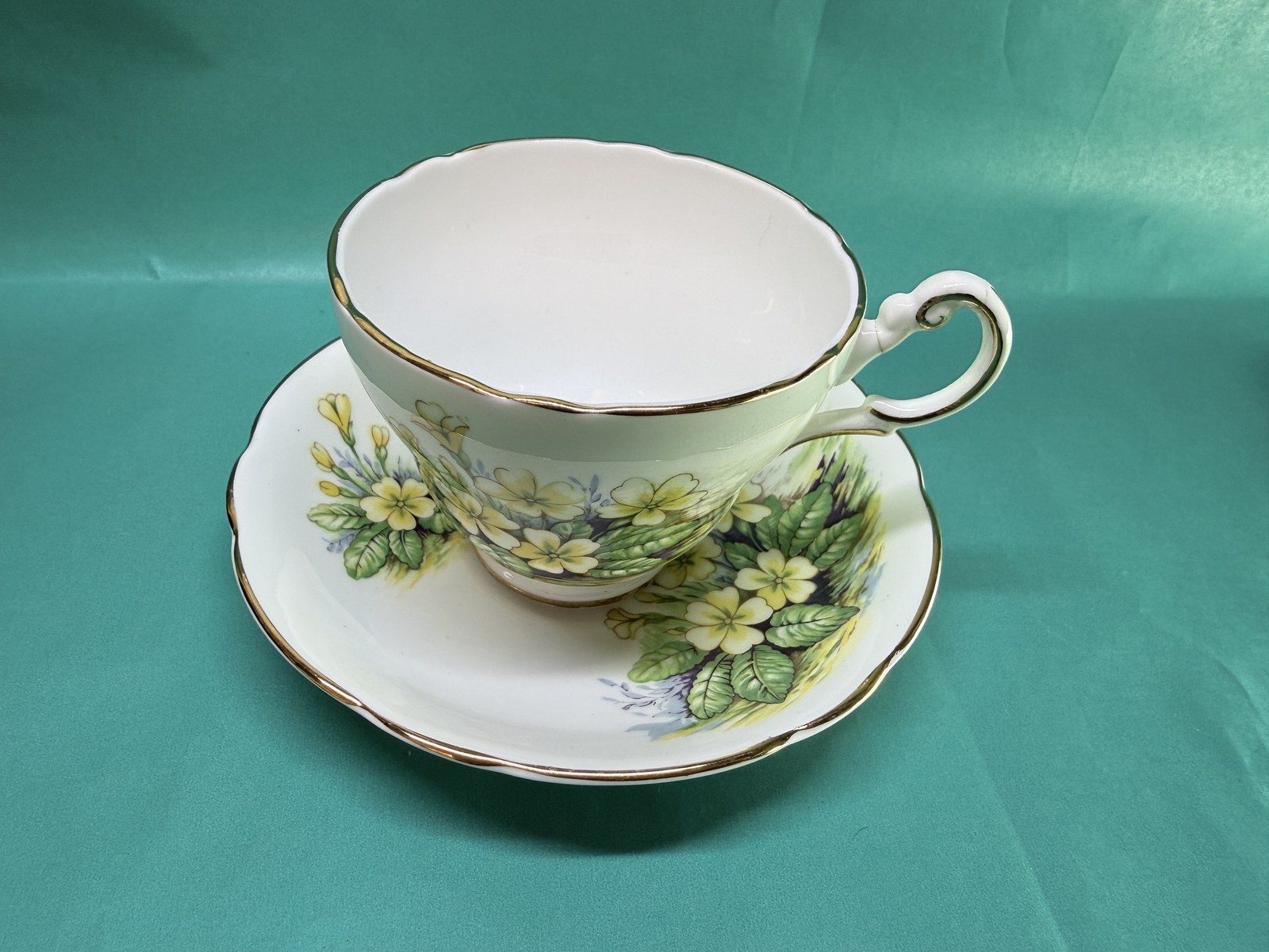 Regency Bone China Cup Saucer Yellow Primrose Flowers Gold Trim England