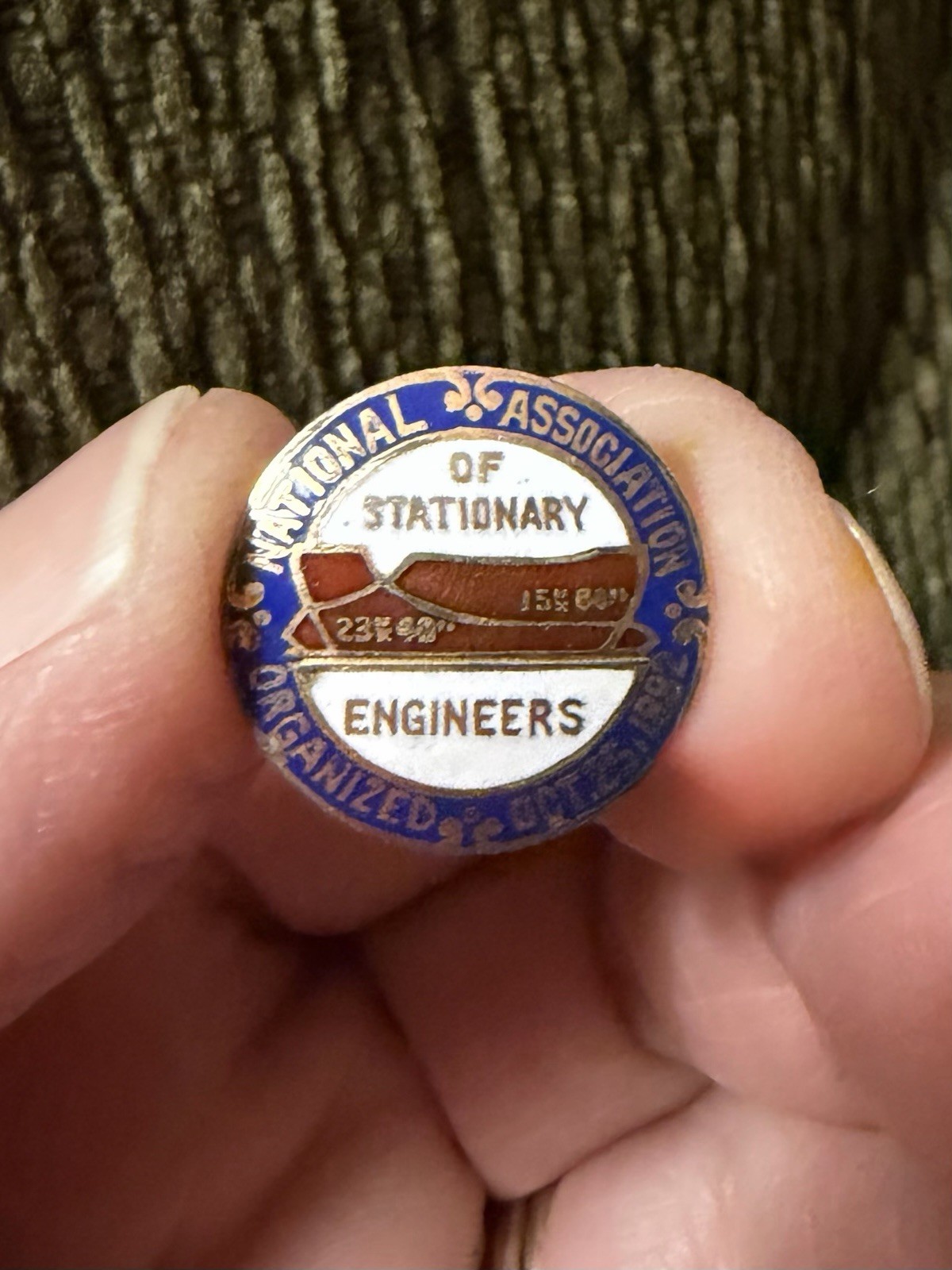 early vintage NATIONAL ASSOC. OF STATIONARY ENGINEERS enamel collar stud ~ 1892