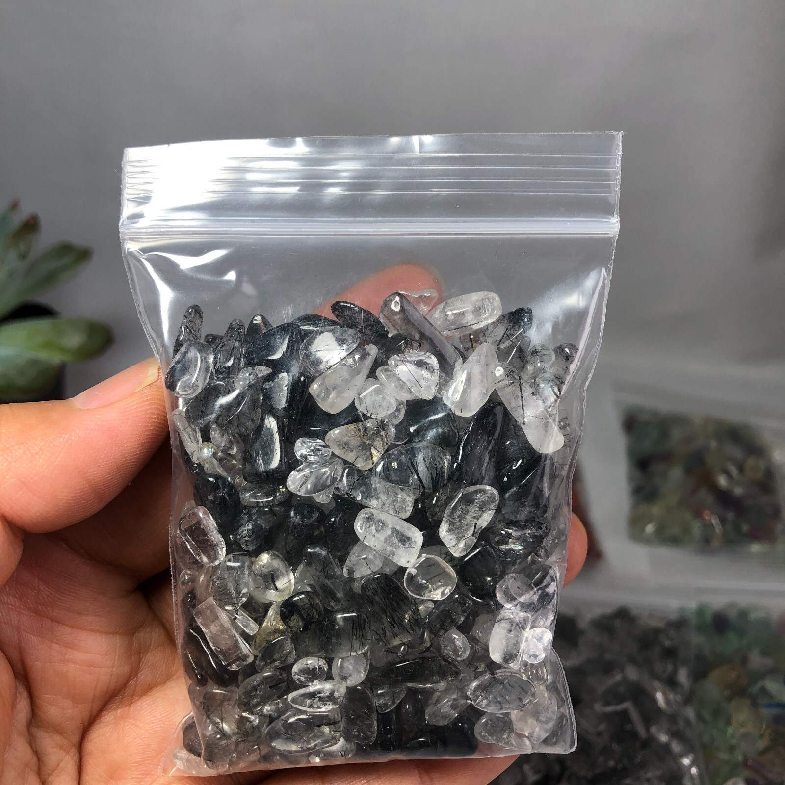 100g Natural Black hair crystal gravel reiki healing fish tank decorations A6223