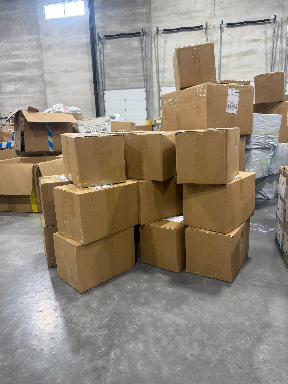 Unclaimed Mail Mystery Box - 10 Undelivered Package - No Return Mail-Overstock Unclaimed Mail Mystery Box - 10 Undelivered Package - No Return Mail-Overstock