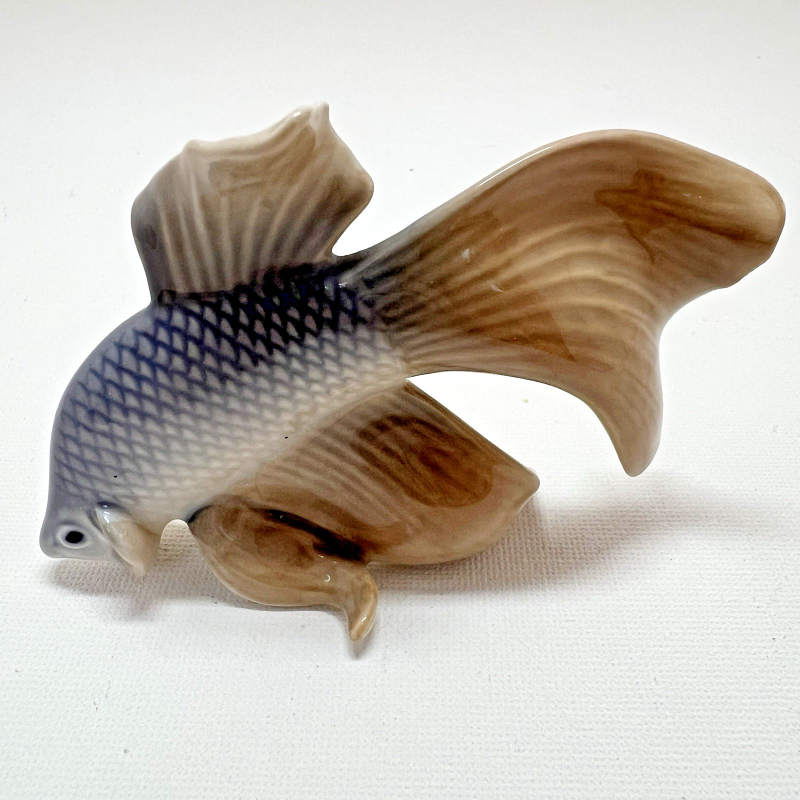 Vtg Royal Copenhagen Porcelain Fantail Fish /betta/ Siamese fighting fish #3064