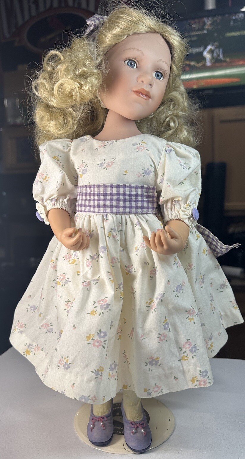 BOYDS Bears & Friends Porcelain Doll Collectible BOYDS Bears & Friends Porcelain Doll Collectible
