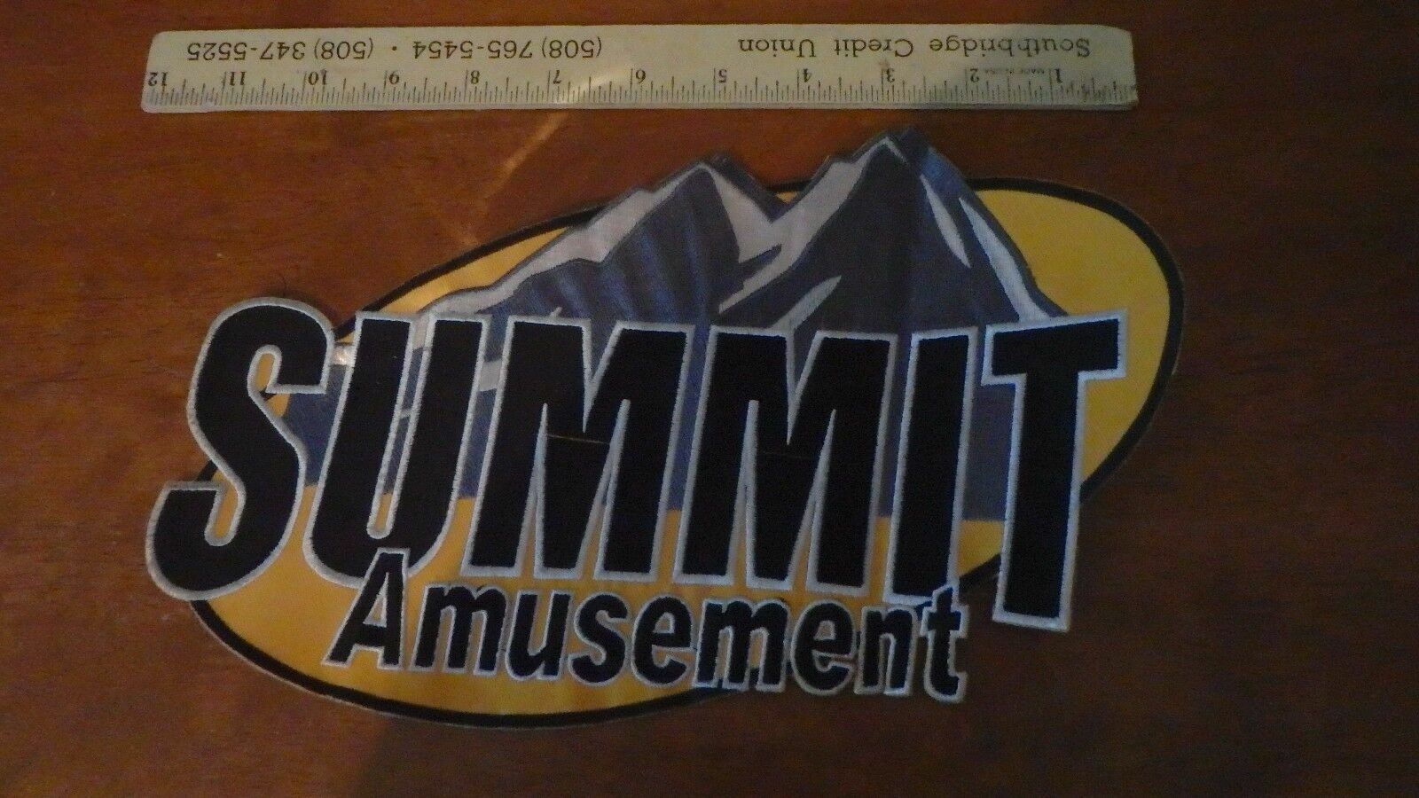 VINTAGE  SUMMIT AMUSEMENT PARK MOUNTAIN SKIING HIKING  PATCH BX XL 