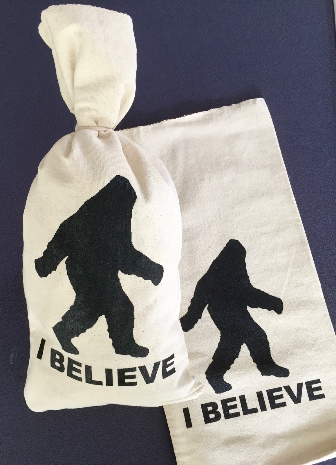 1 BIG FOOT / SASQUATCH .. Canvas Bag.. Sack..Money Bank Coin Bag  - (9