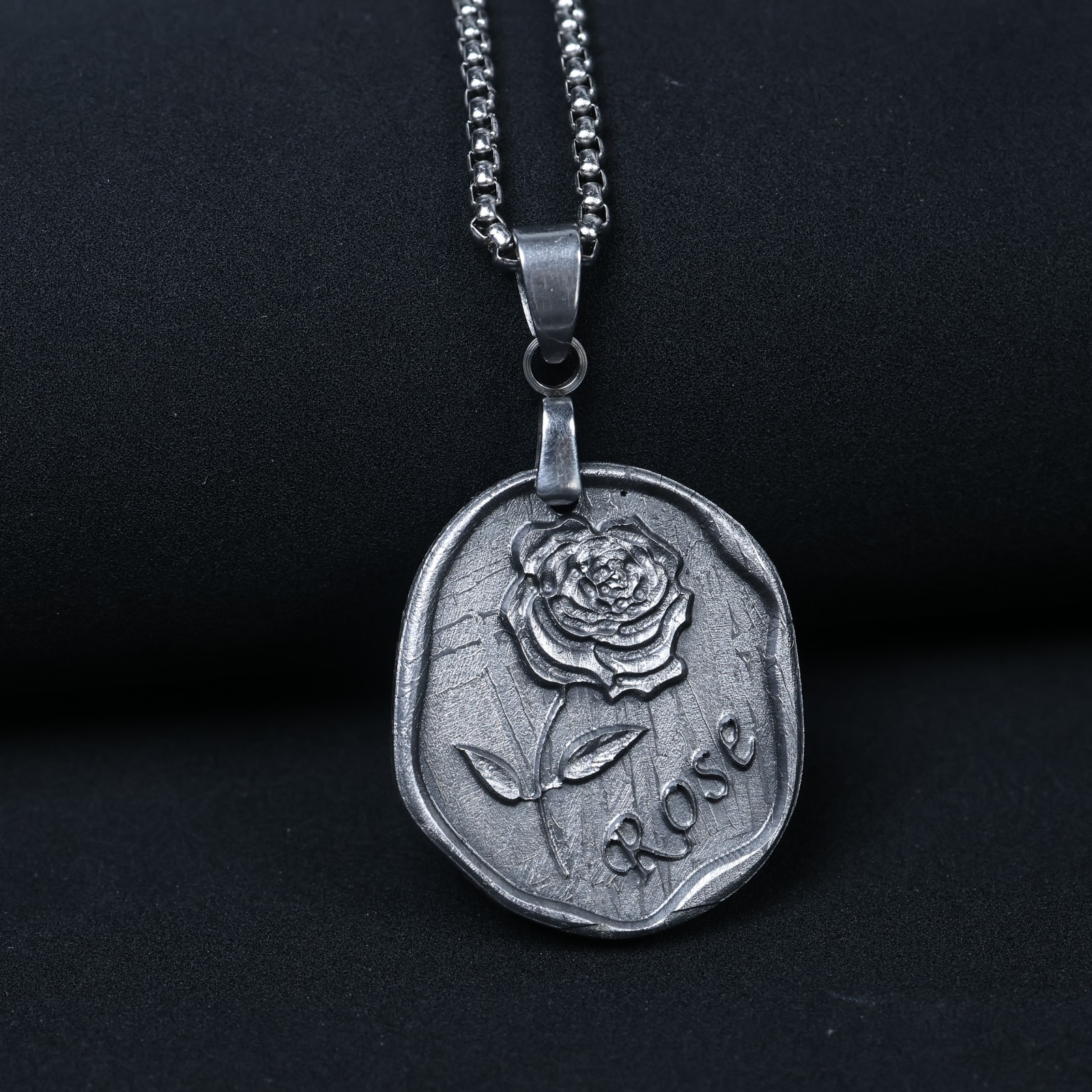 Natural Muonionalusta meteorite carved pendant Rose design