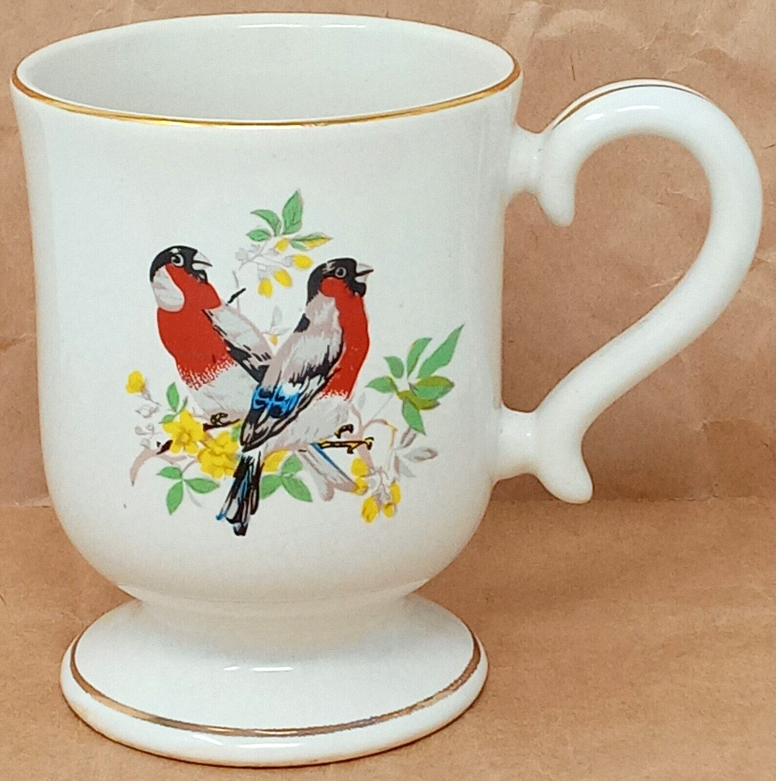 Vintage Footed Birds Mug Coffee Cup Pair of Bullfinches * Very Nice