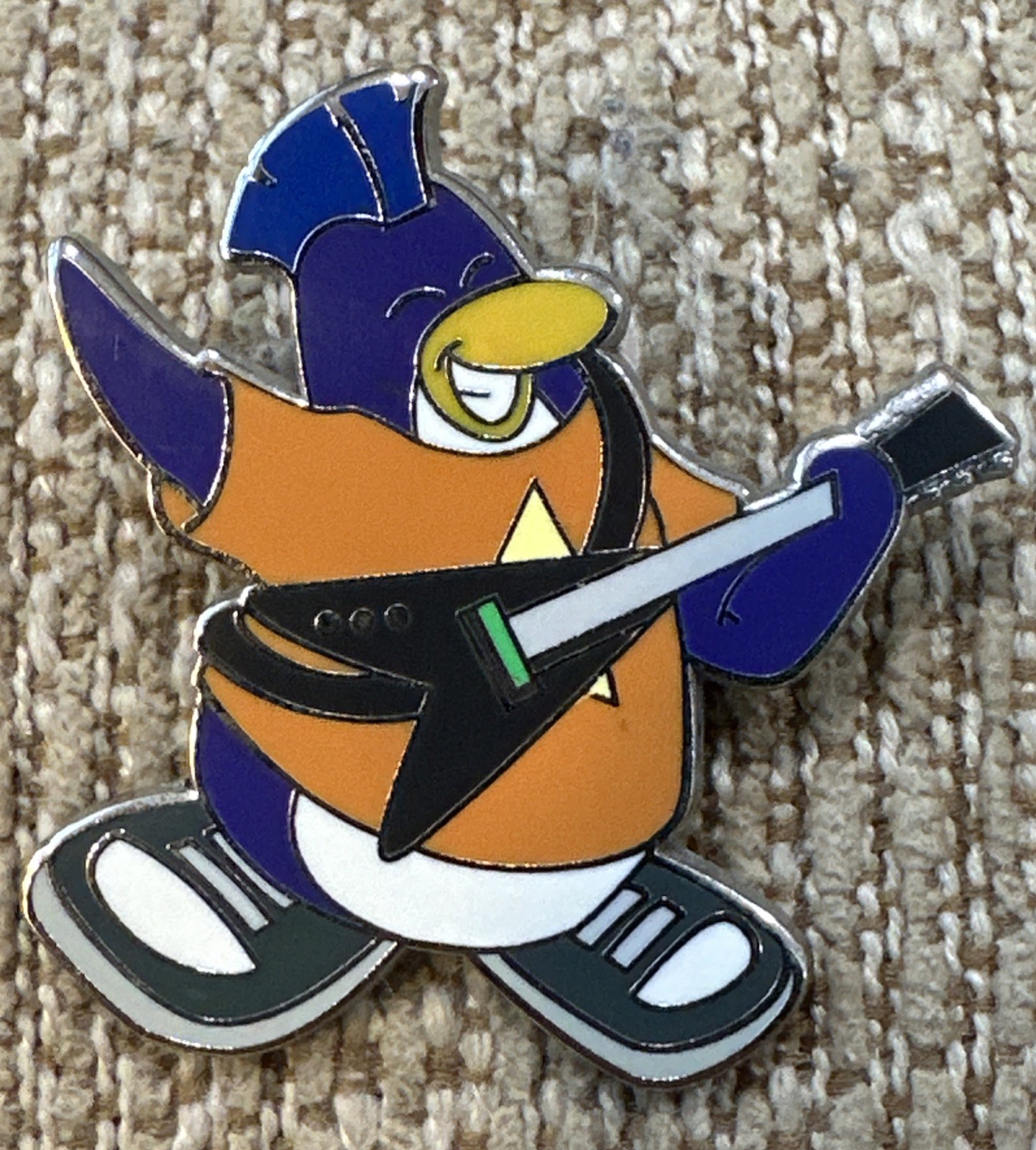 L@@K OFFICIAL 2010 DISNEY CLUB PENGUIN ROCKSTAR GUITAR PLAYER Mystery Collection