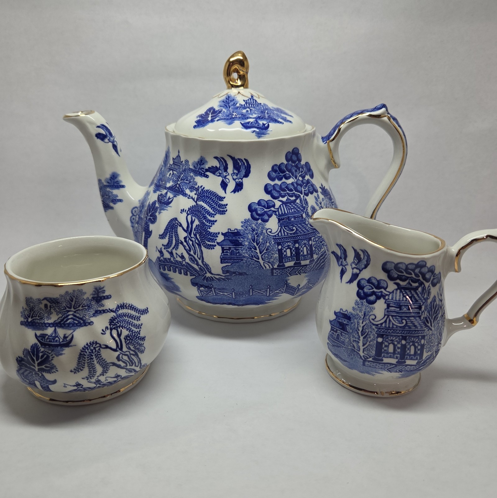 Sadler England Willow Tea Pot 3-Piece Set Cream Sugar Blue Gold Vintage Japan Sadler England Willow Tea Pot 3-Piece Set Cream Sugar Blue Gold Vintage Japan