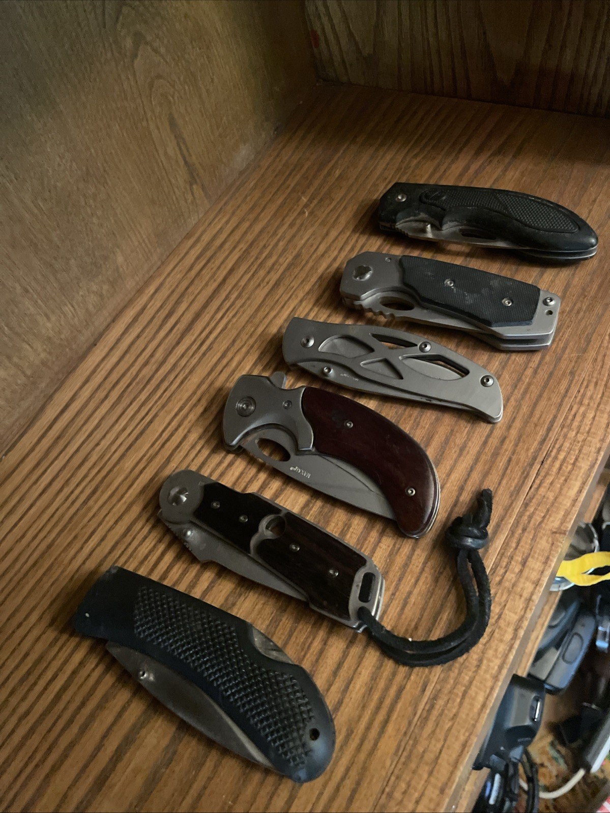 Knife Lot 6 Folding Knives Maxam