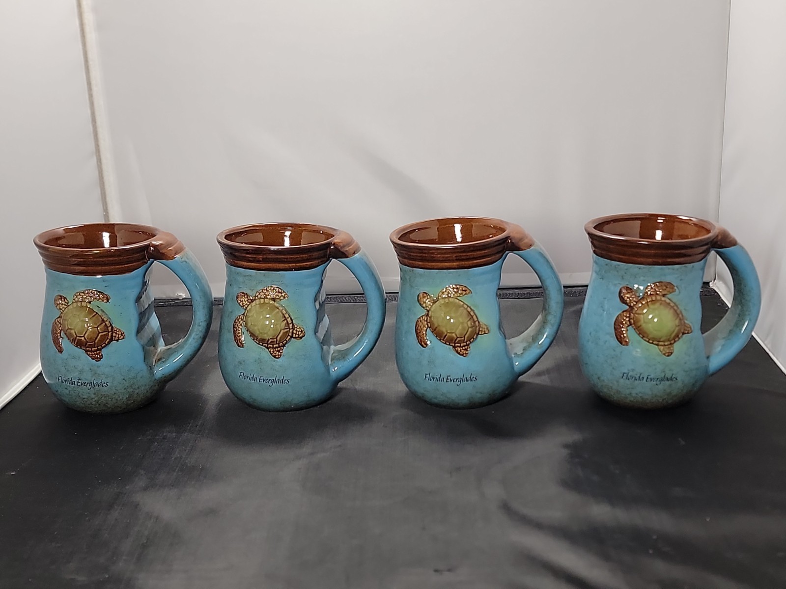 Lot of 4 Cape Shore 18oz Florida Everglades Sea Turtle Handwarmer Stoneware Mugs
