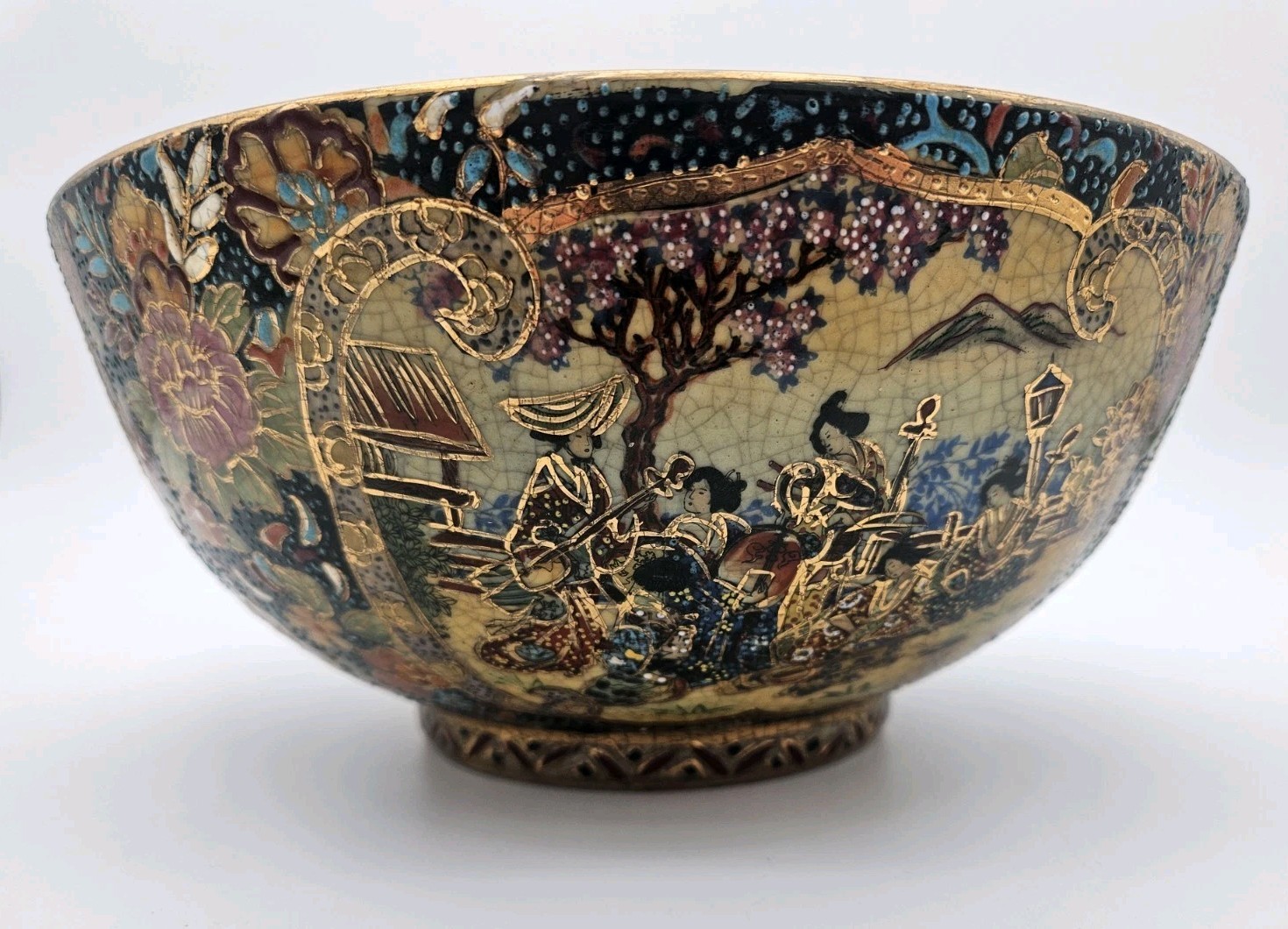 Vintage Royal Satsuma Moriage Hand Painted Gold Gilded Bowl Geisha Floral Motif