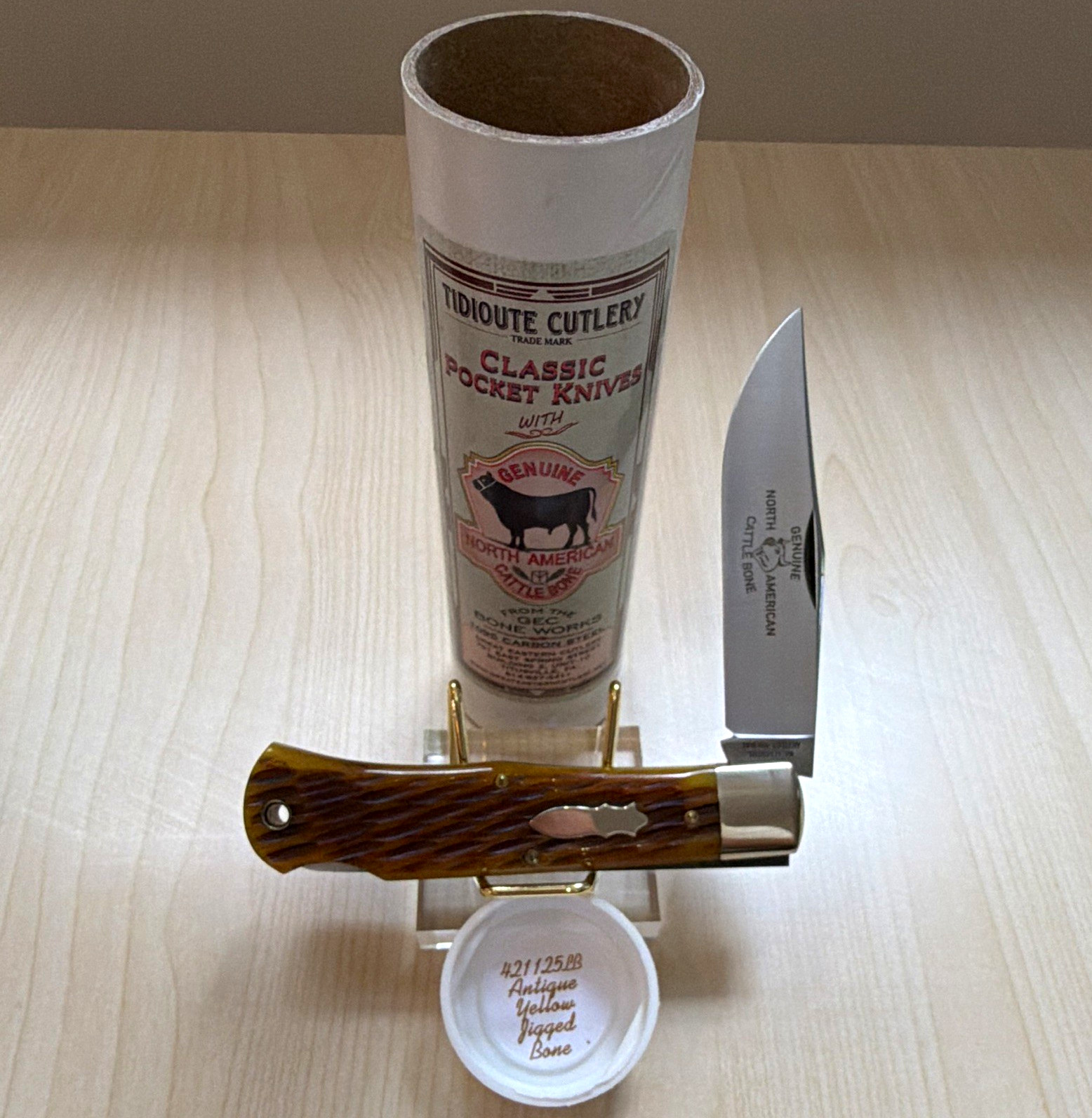 NEW GEC Great Eastern Cutlery #421125LB Antique Yellow Jigged Bone Lockback