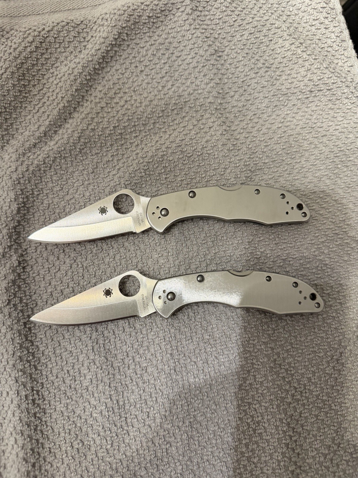 2 Each Spyderco Endura 4 VG-10 Solid Stainless Steel Knives; Includes Boxes